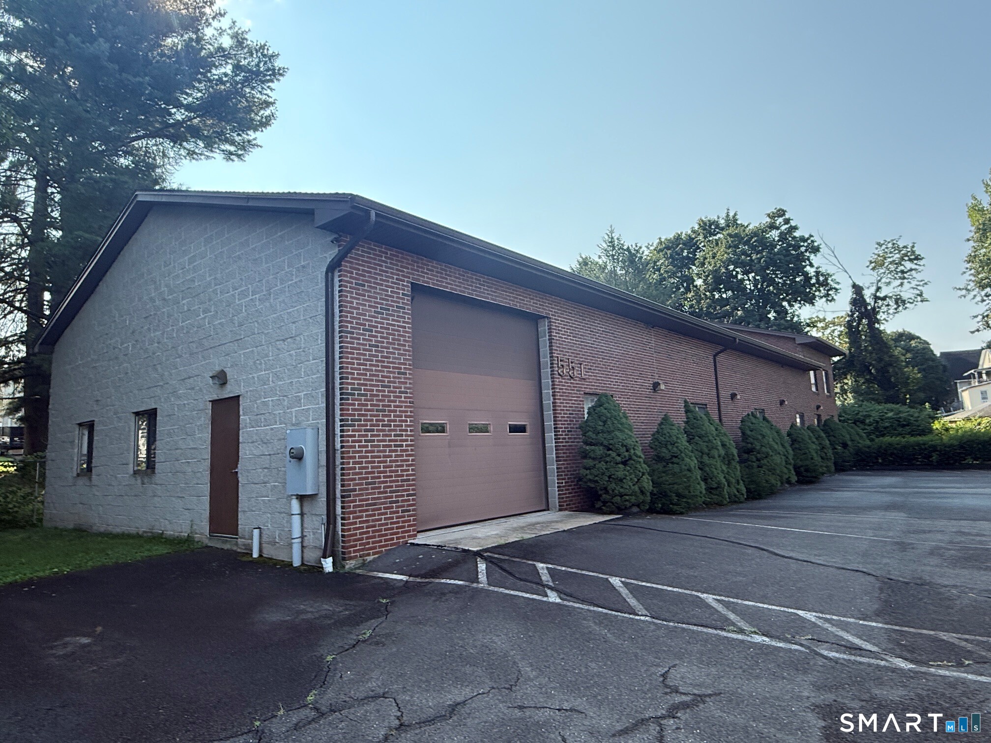 551 Stanley Street photo 3