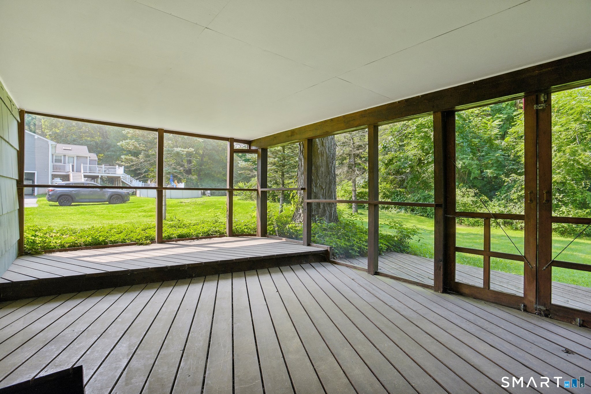 2496 Long Hill Road photo 28