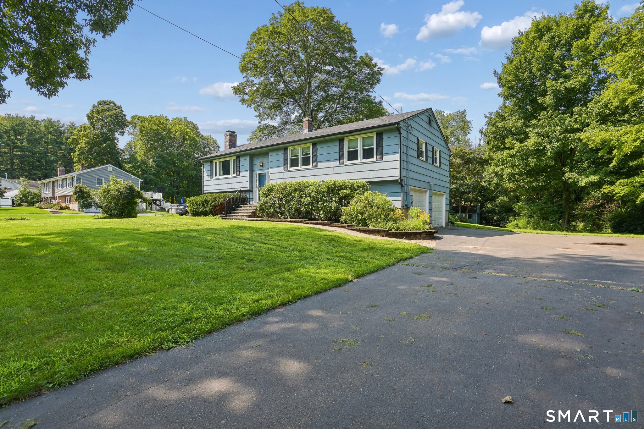 2496 Long Hill Road photo 32