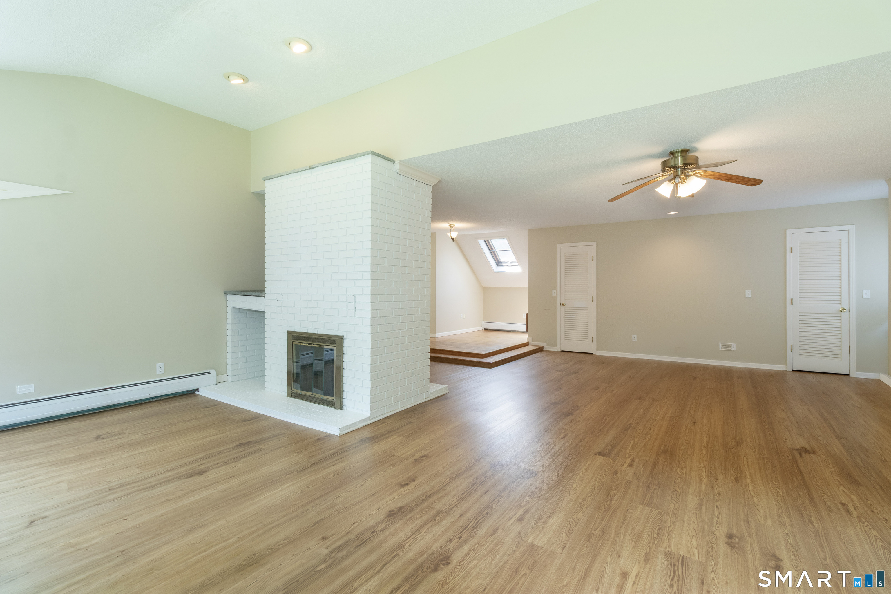 17 Whiting Farm Road photo 26