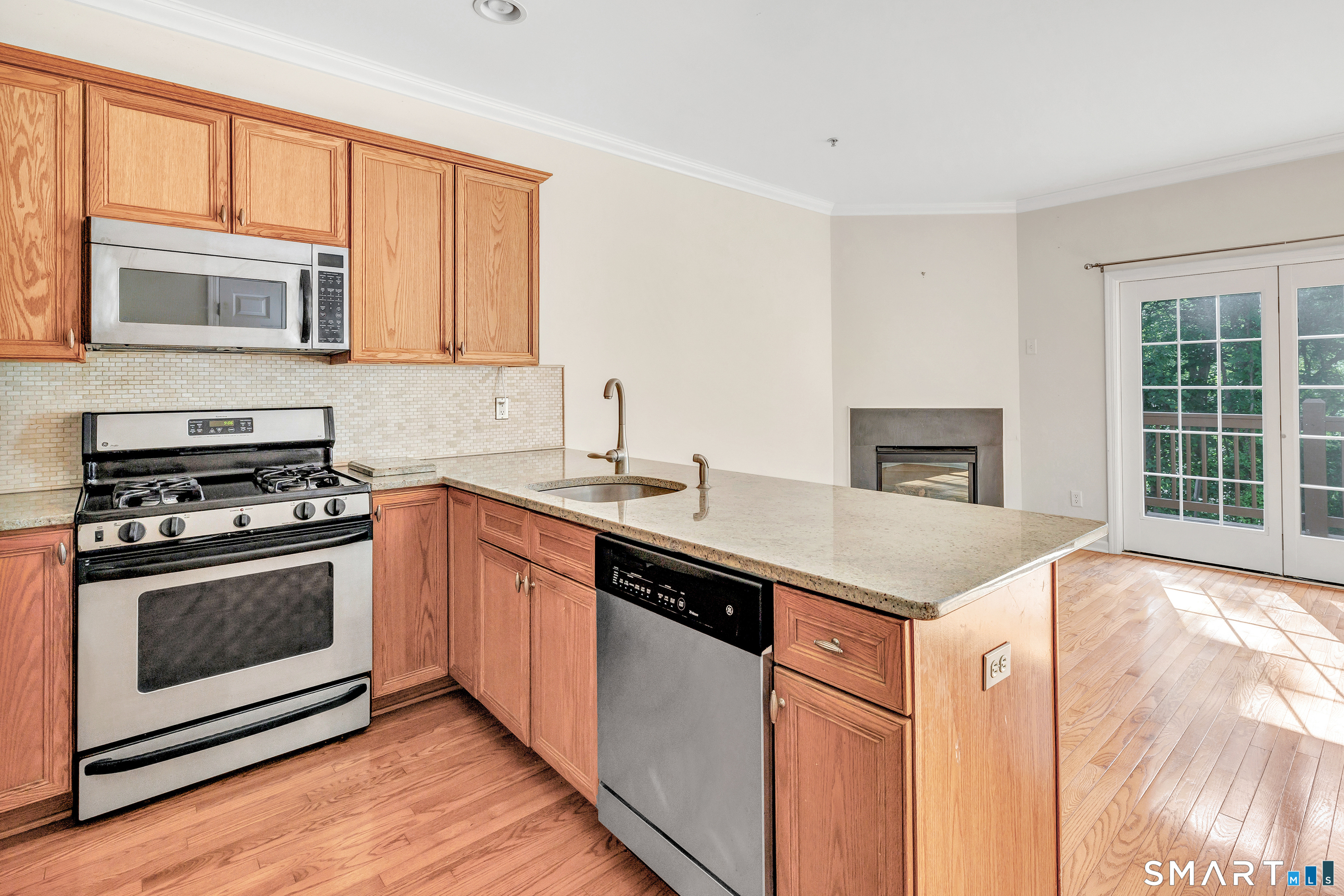 570 Danbury Road  Unit #23 photo 18