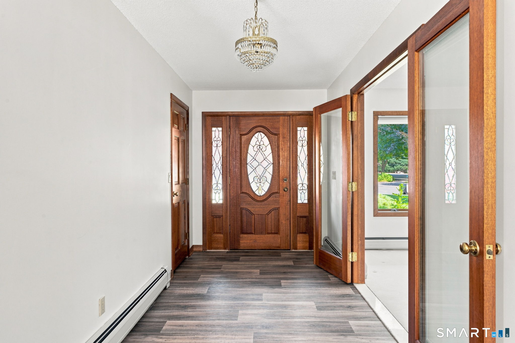 32 Knob Hill Lane photo 3