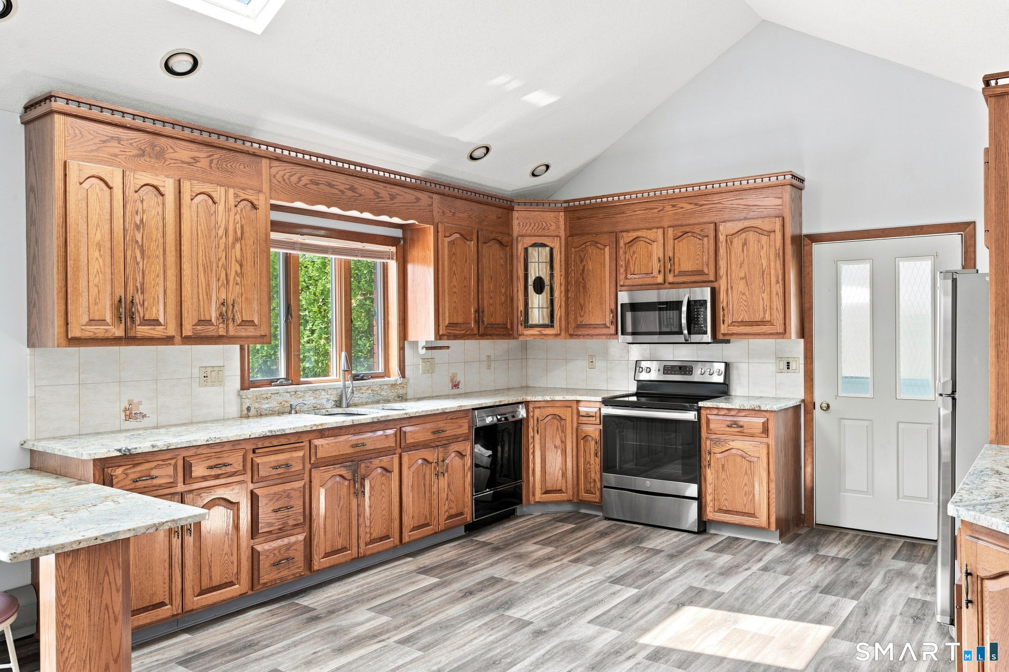 32 Knob Hill Lane photo 15