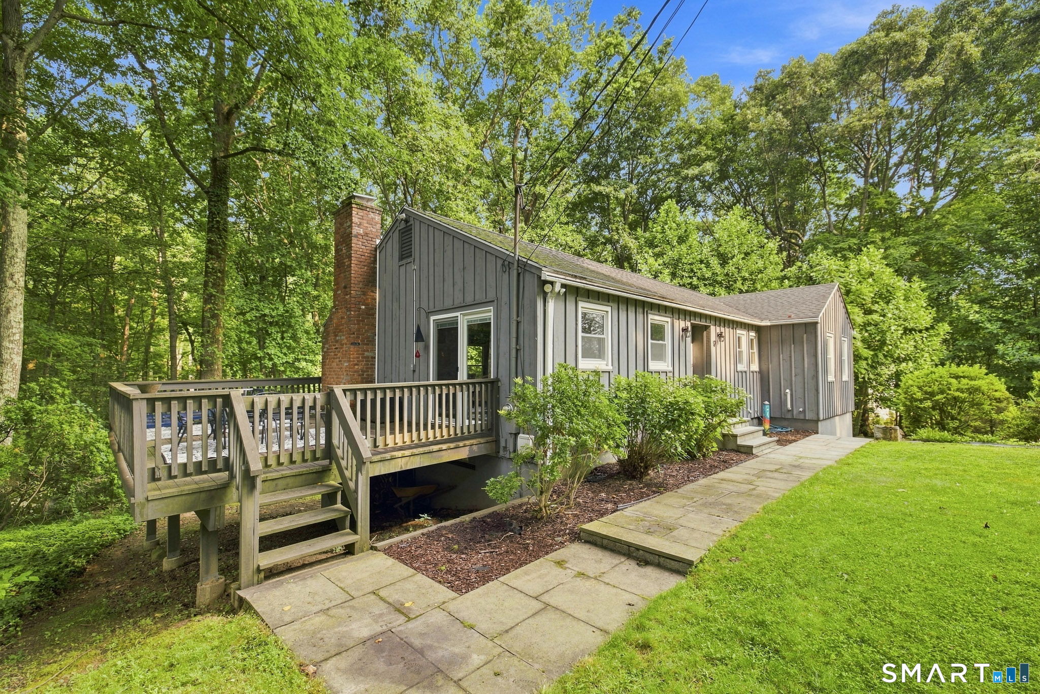 12 Indian Hill Lane photo 2