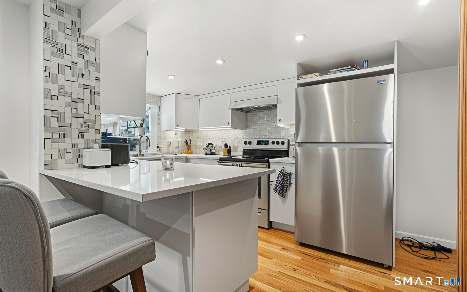 53 Maple Street photo 28