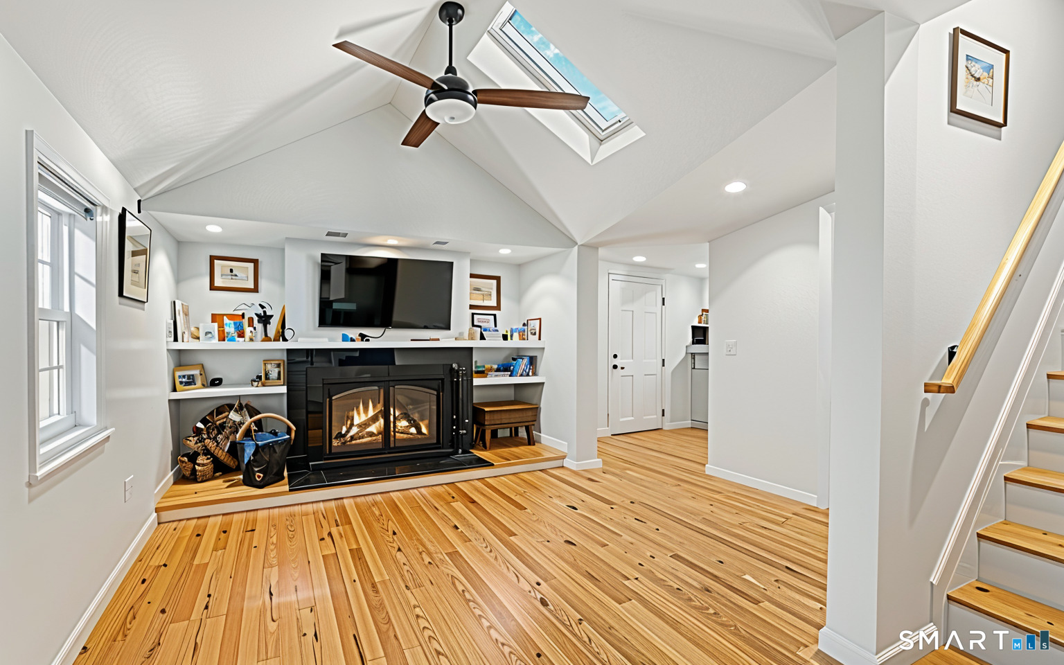 53 Maple Street photo 38