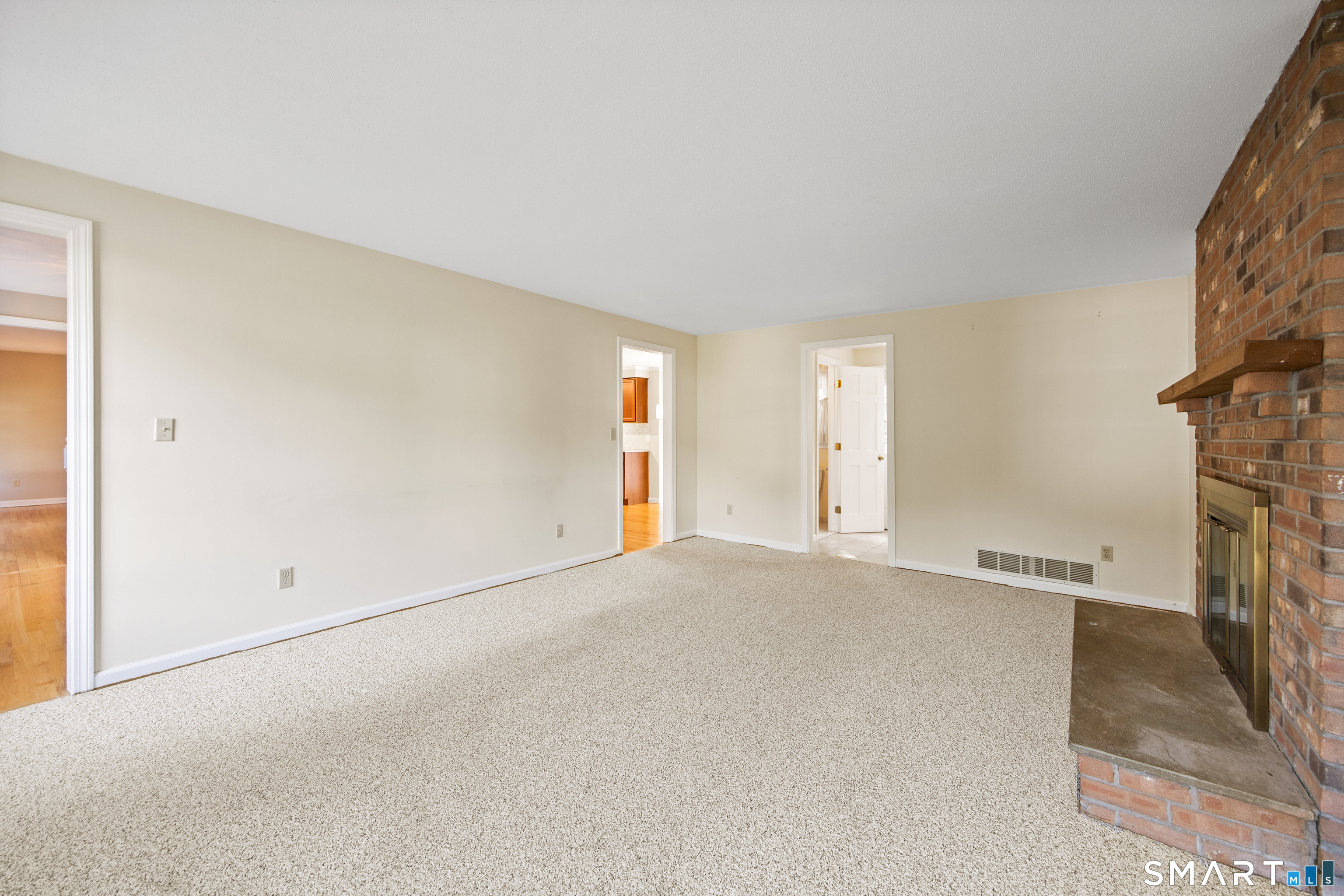 75 Meadow Brook Place photo 14