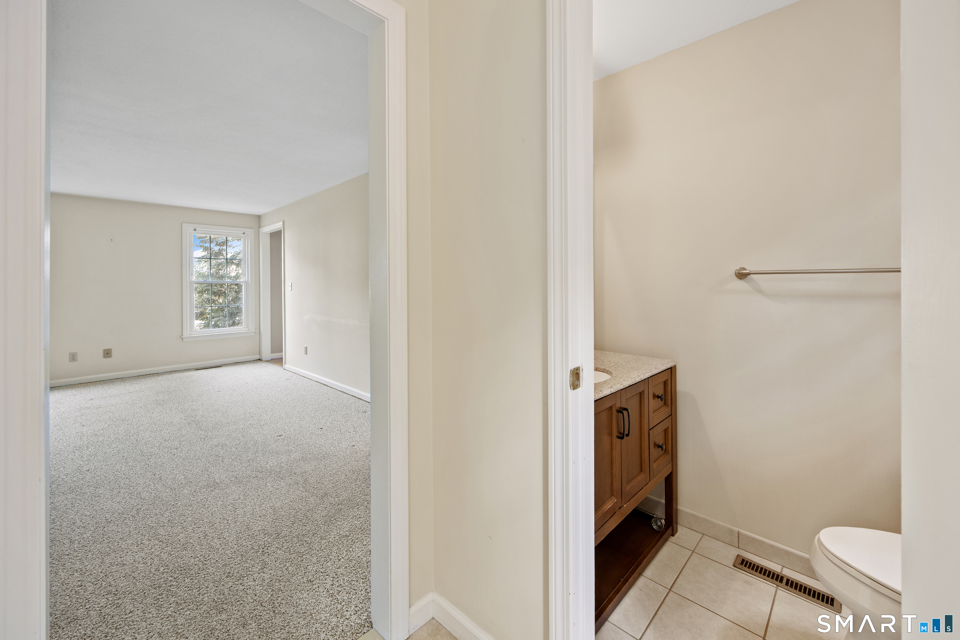 75 Meadow Brook Place photo 16