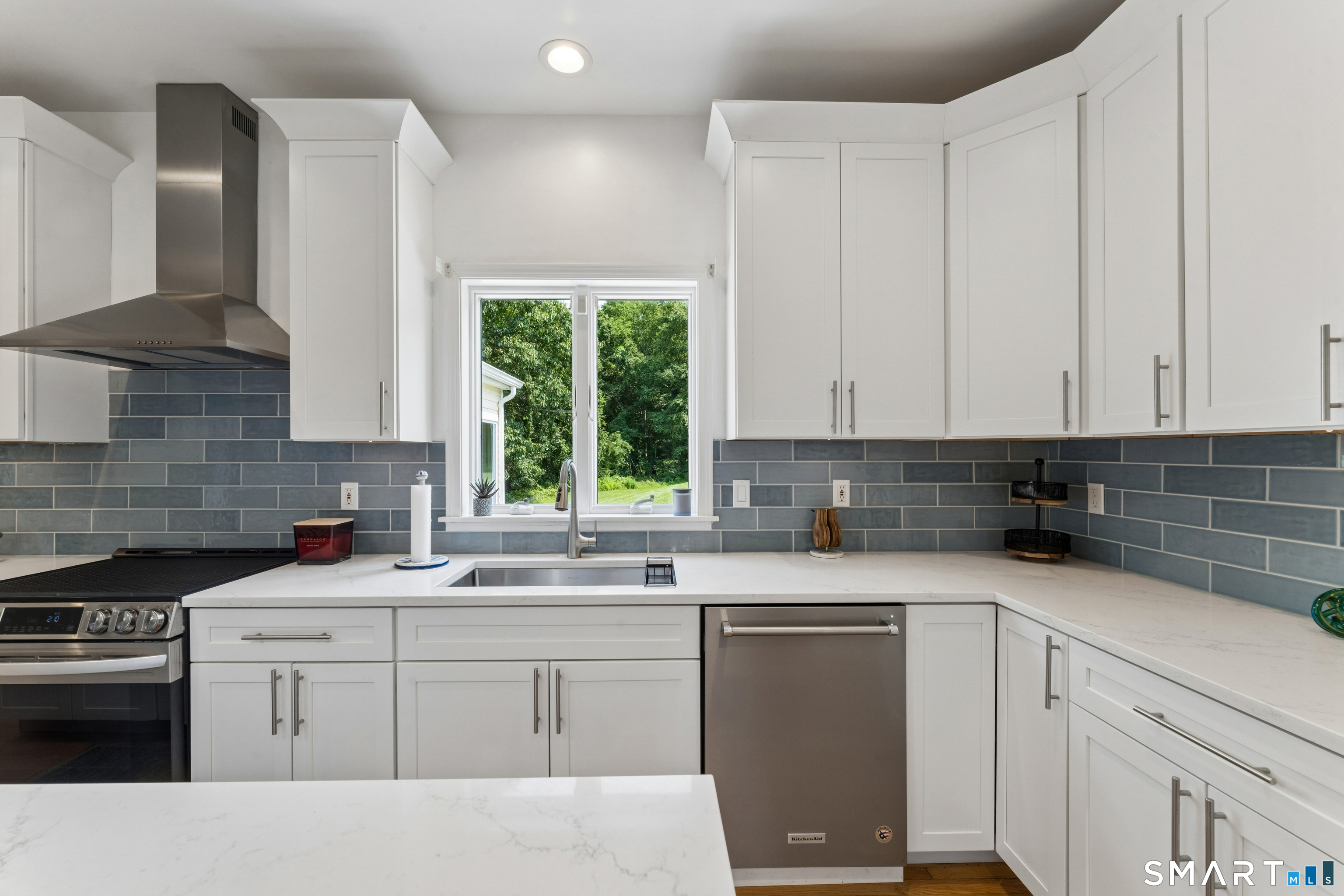 64 Georges Lane photo 16