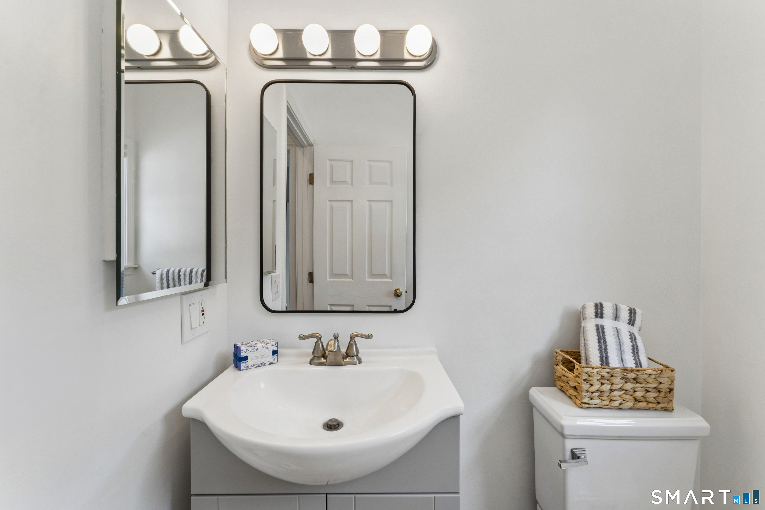 64 Georges Lane photo 18