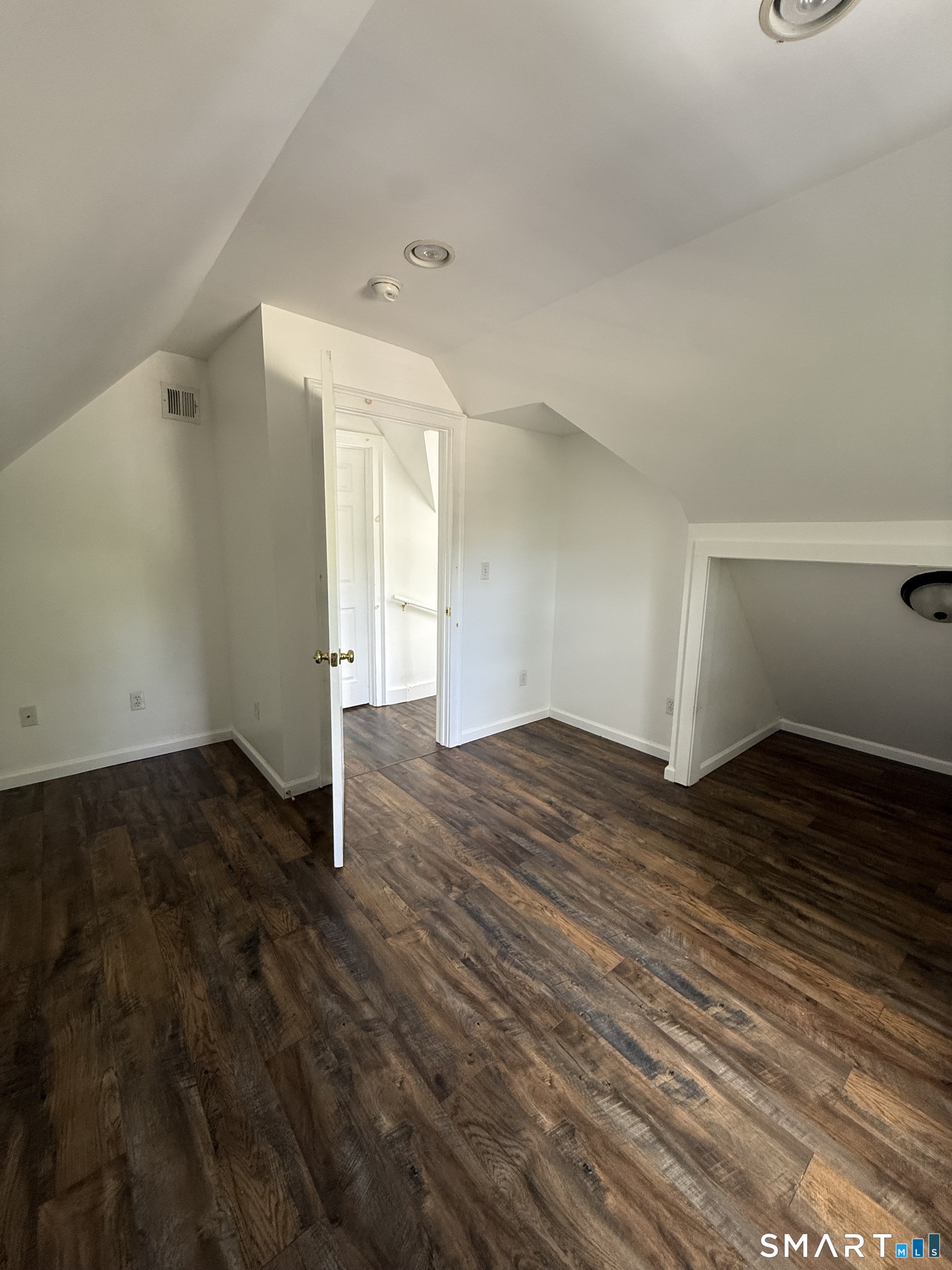 138 Greenwich Avenue photo 5