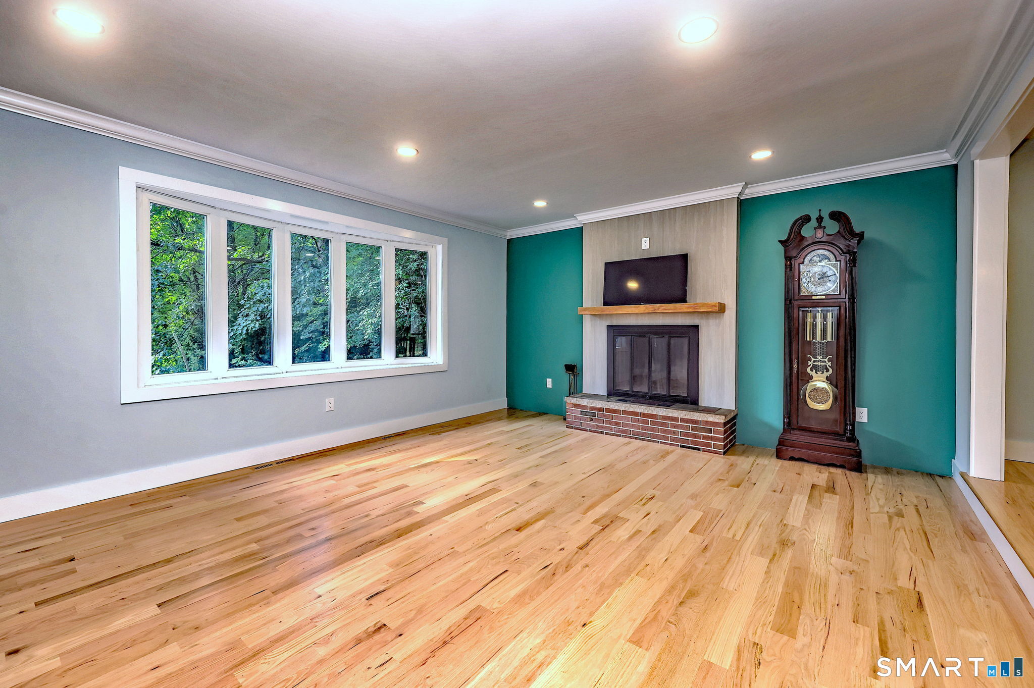 2nd image of 46 Forest Ct N, Hamden, CT 06518 | MLS# 24195538