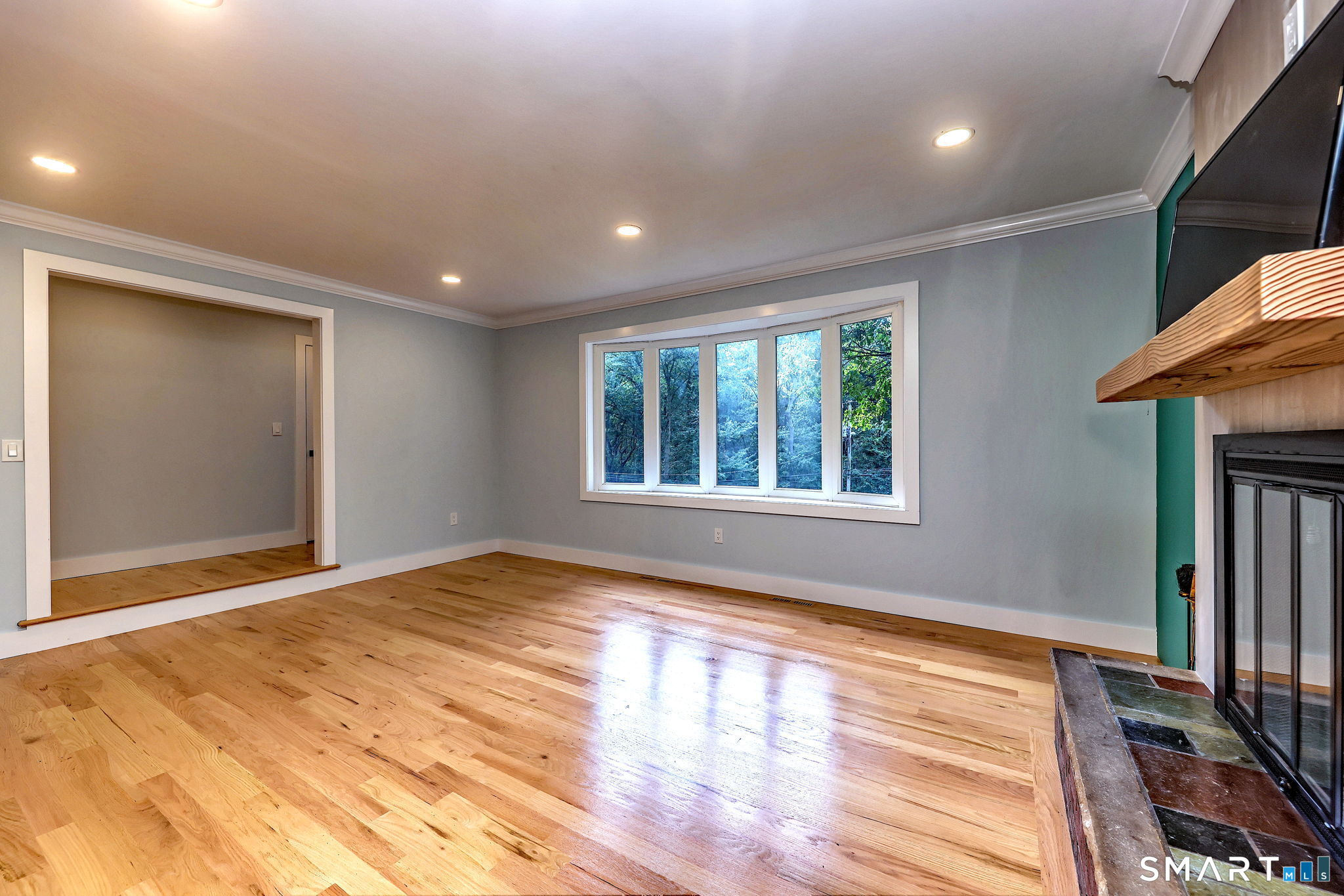 5th image of 46 Forest Ct N, Hamden, CT 06518 | MLS# 24195538