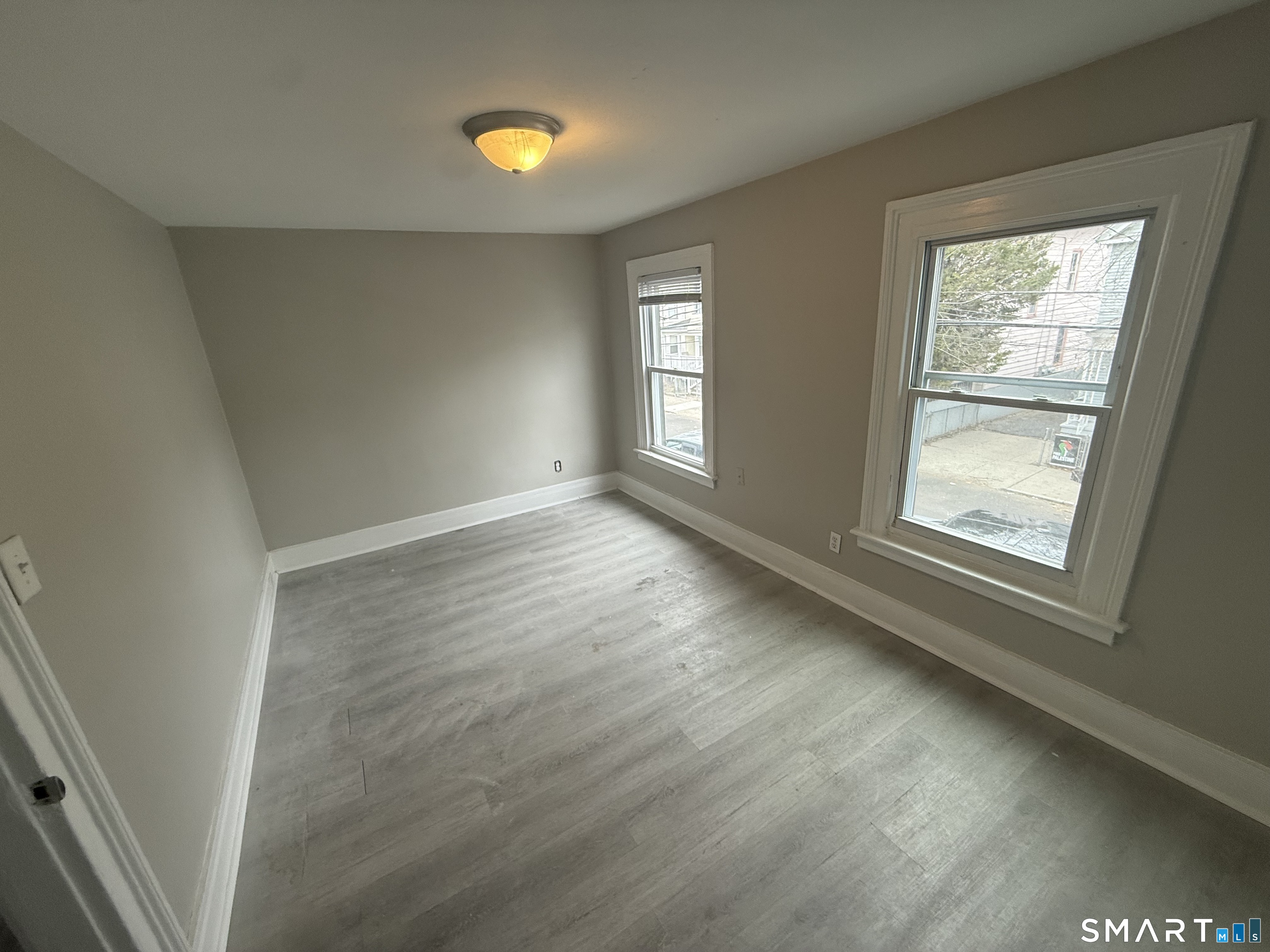 16th image of 39 Arthur St, New Haven, CT 06519 | MLS# 24199025