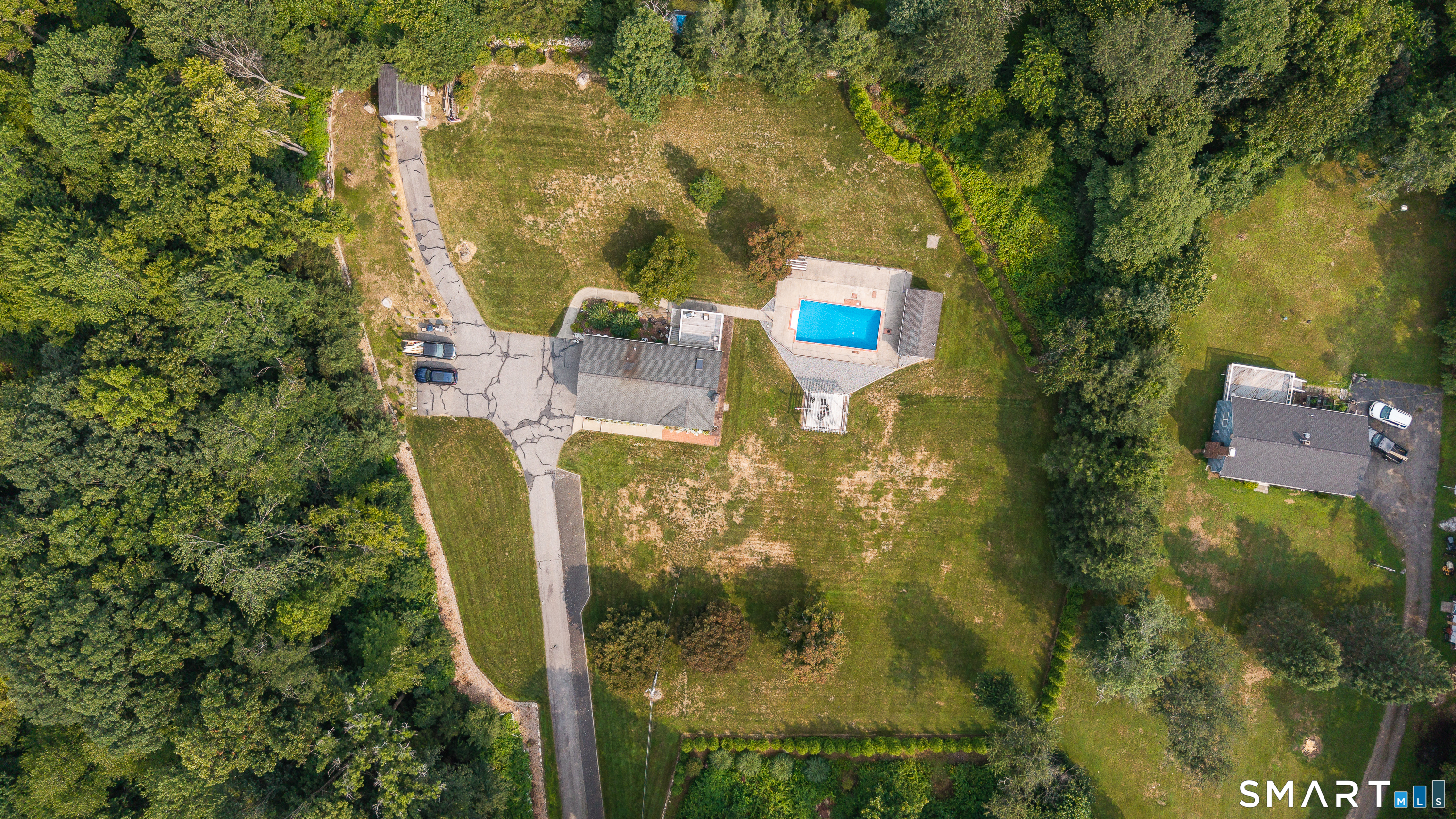 18 Buckingham Road photo 33