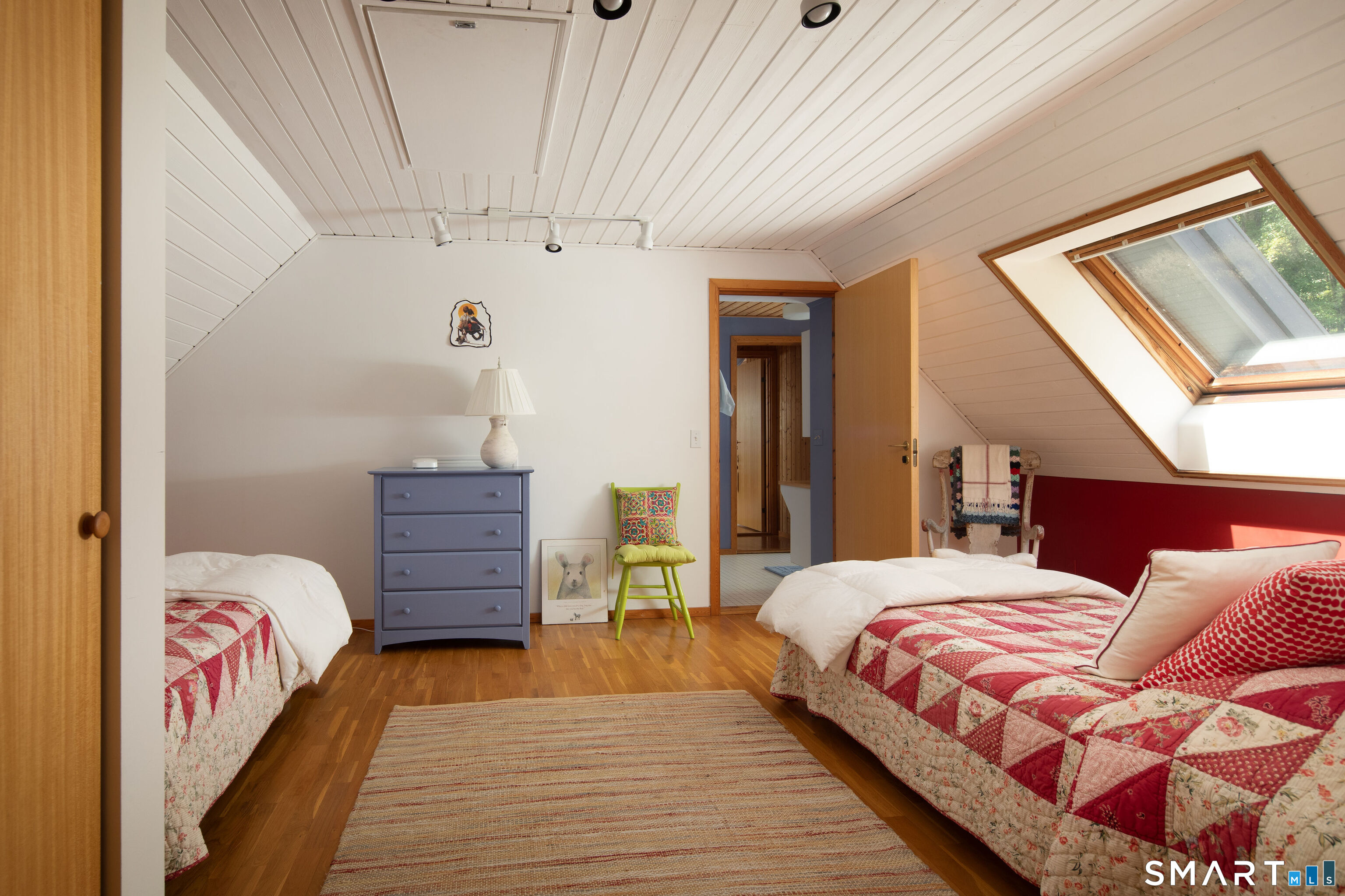 24 Burton Road photo 17