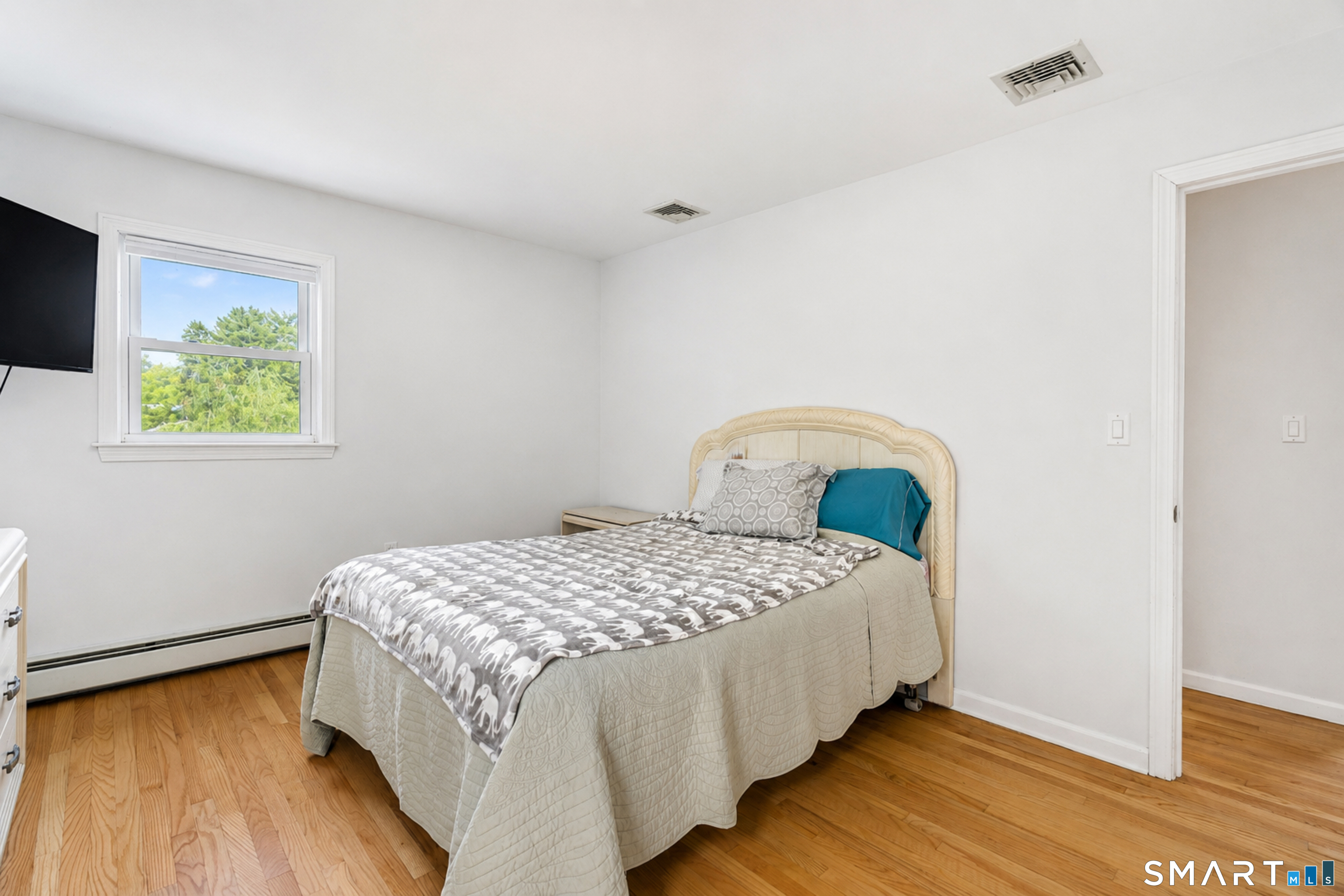 1144 Long Hill Road photo 13
