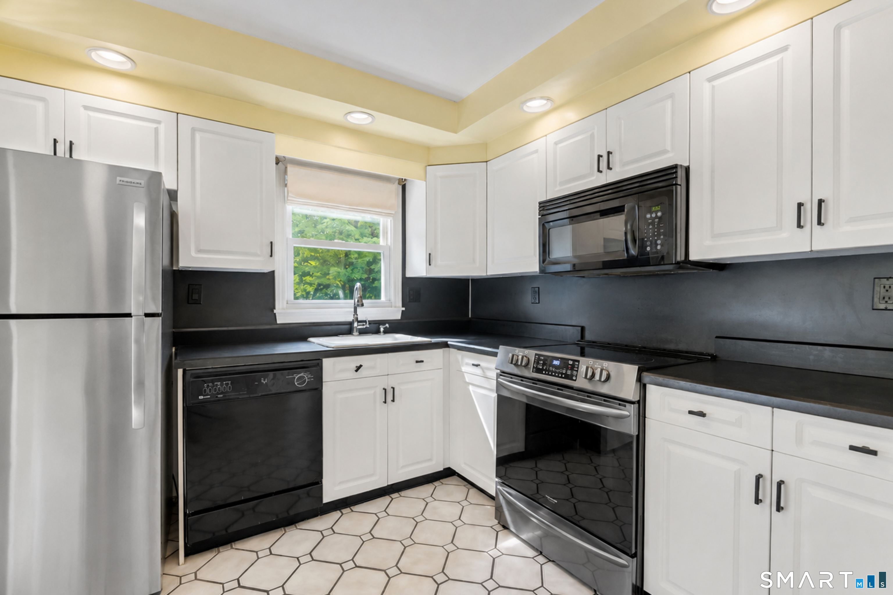 1144 Long Hill Road photo 11