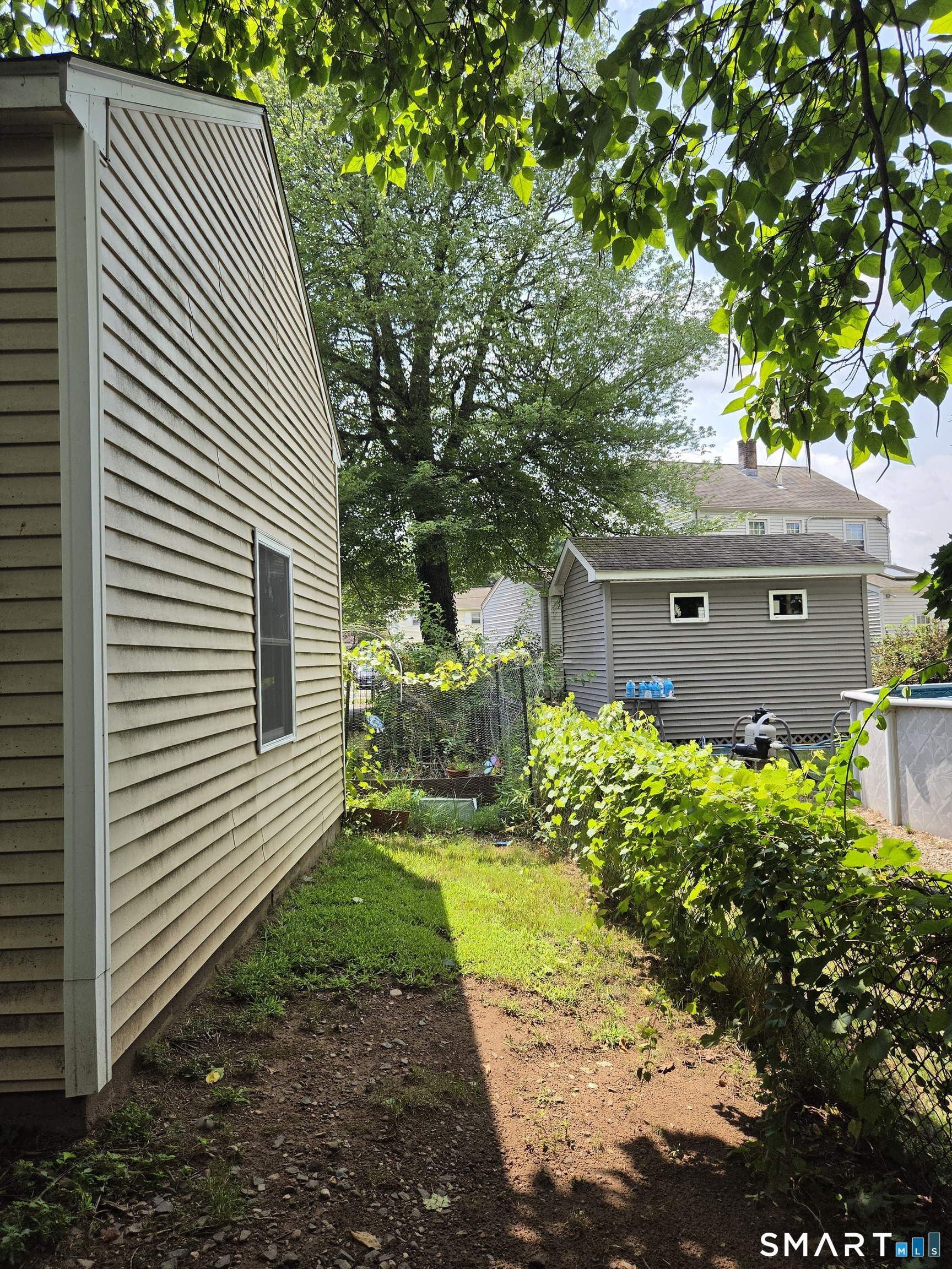 40 Suffolk Drive photo 13