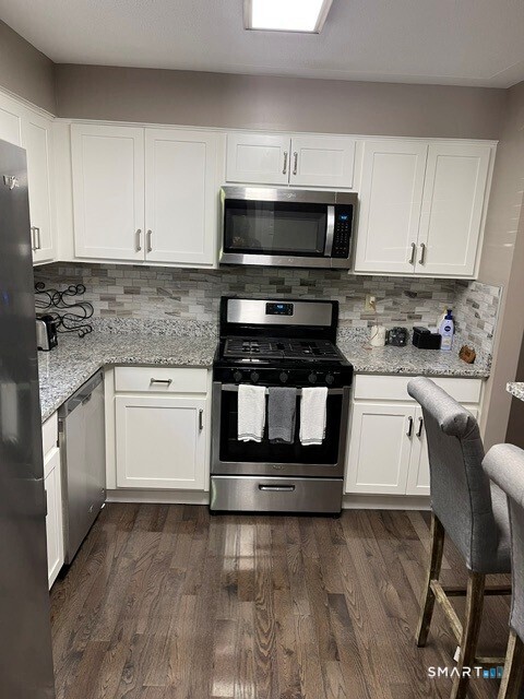 60 Sutton Place photo 6