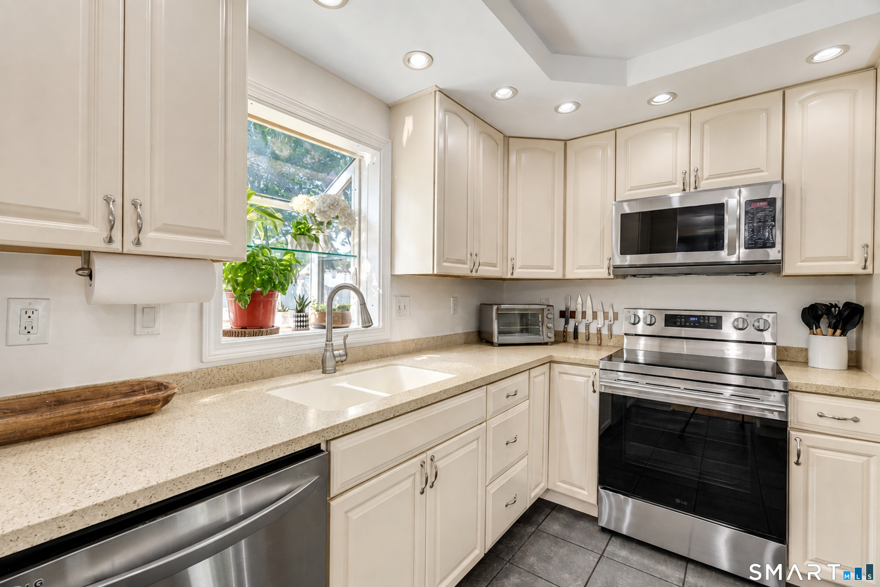 197 Breezy Knolls photo 10