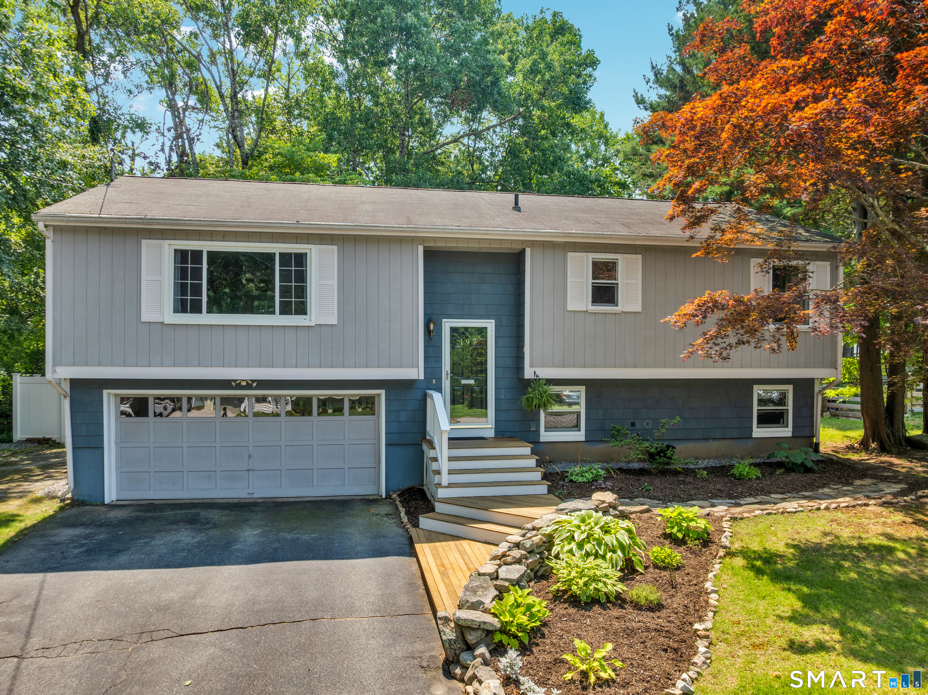 197 Breezy Knolls