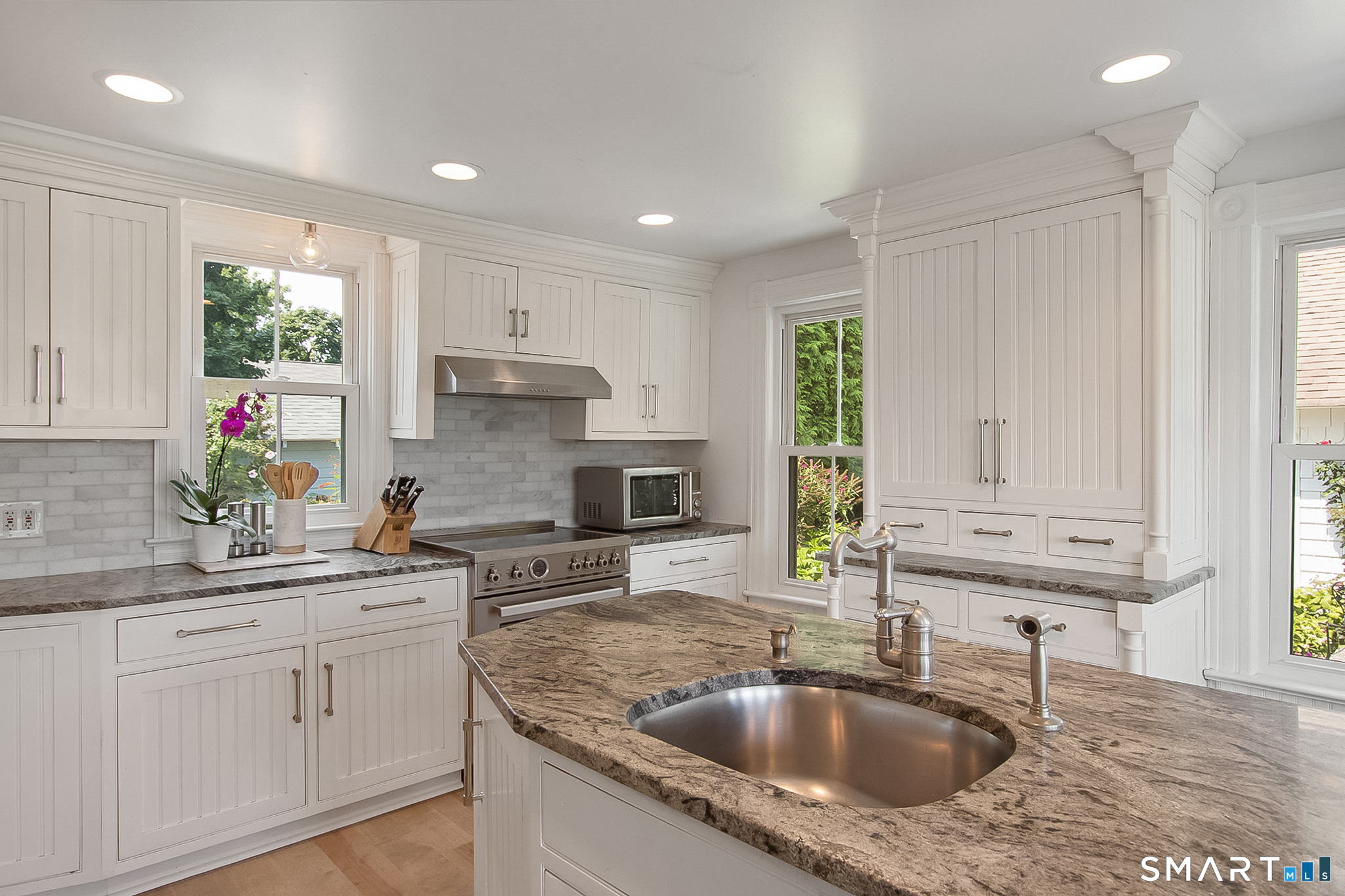 16 Burwell Street photo 16