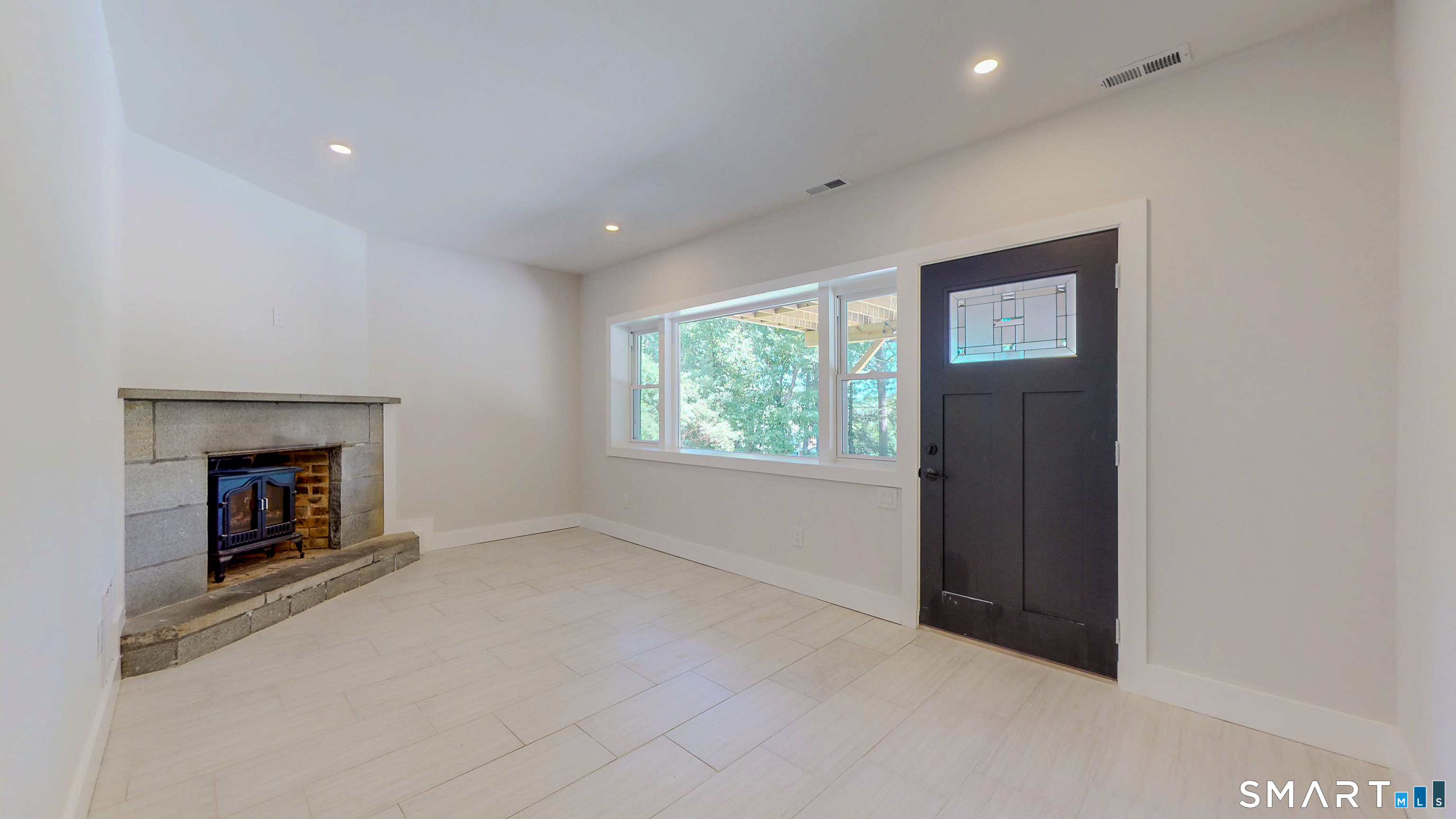 473 Summit Drive photo 17