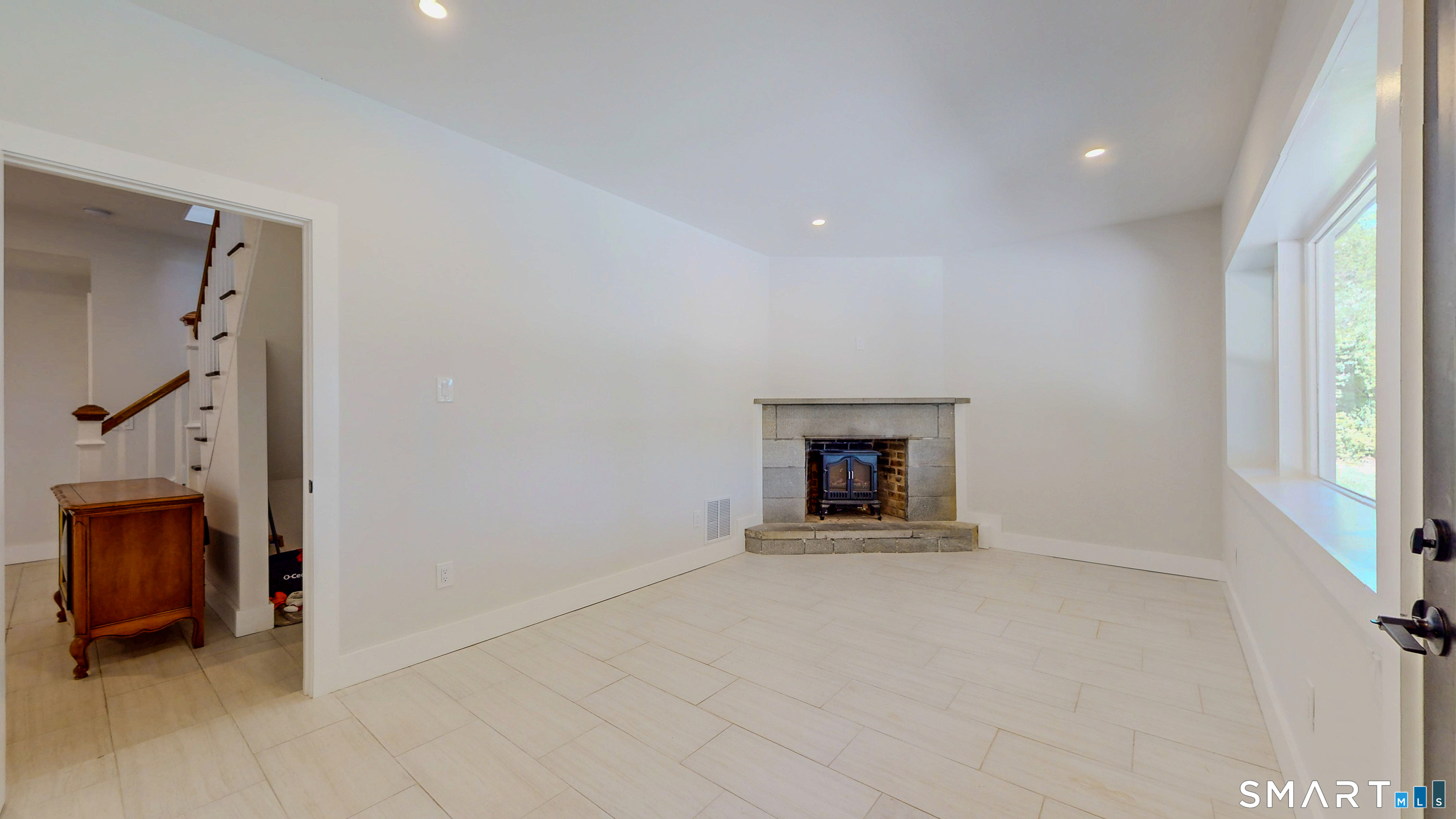 473 Summit Drive photo 18