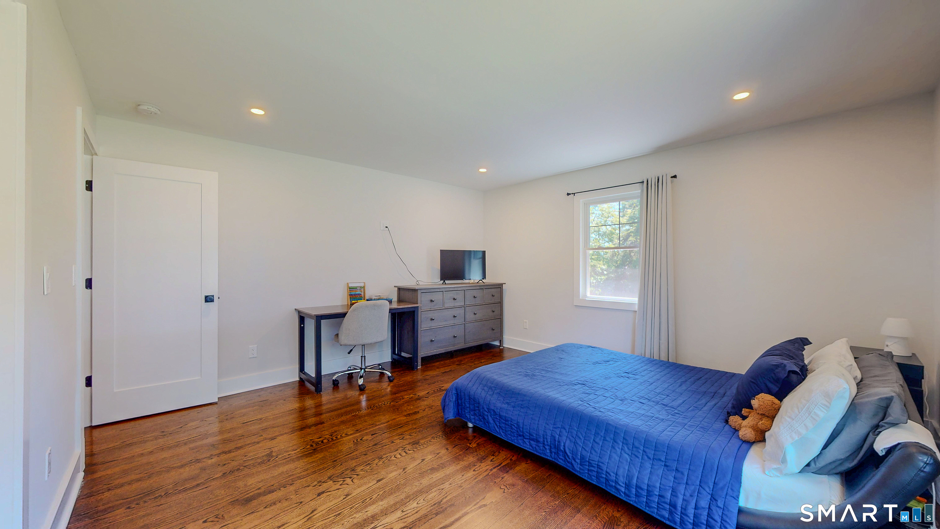 473 Summit Drive photo 23