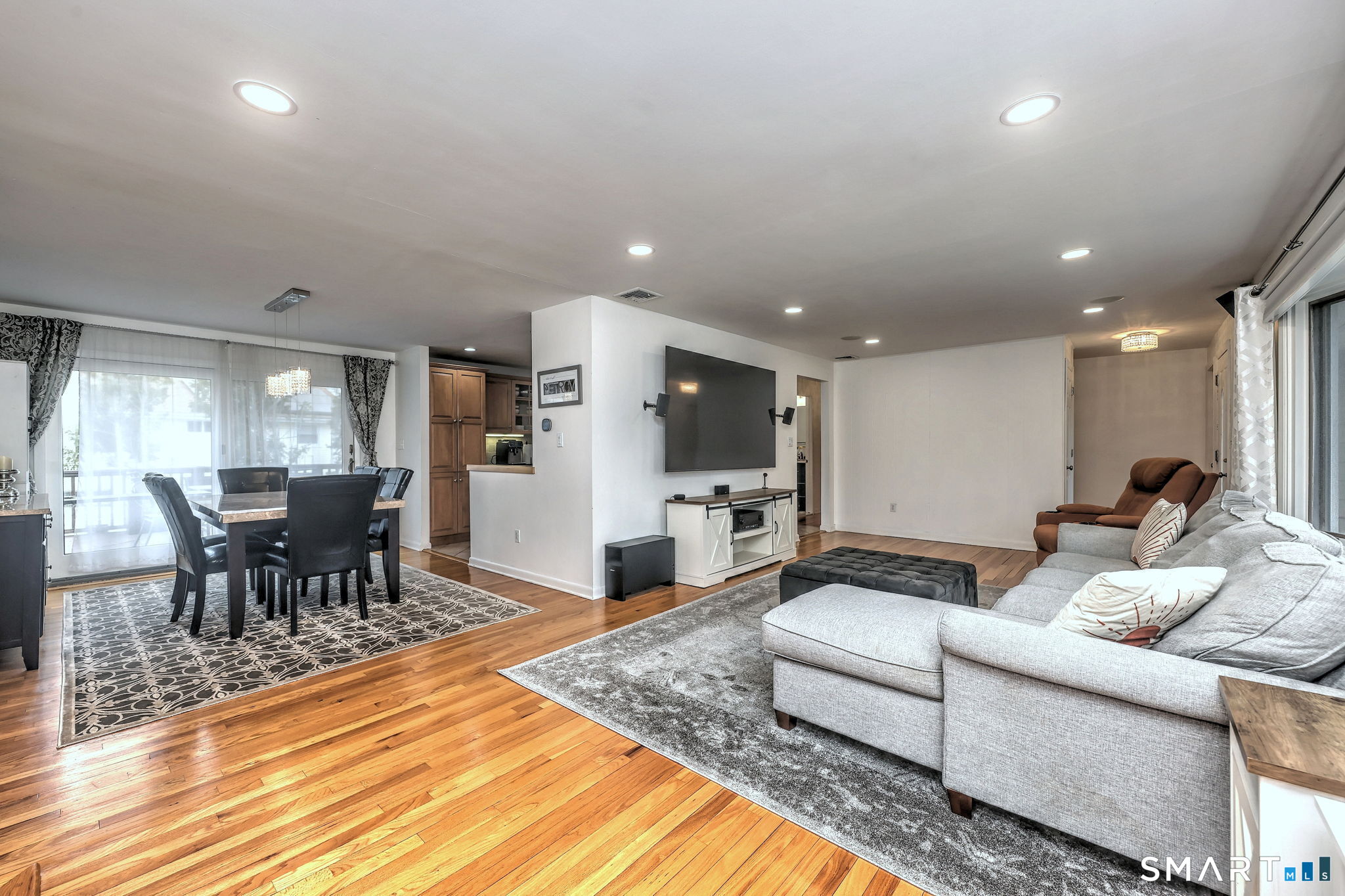 240 Quenby Place photo 11