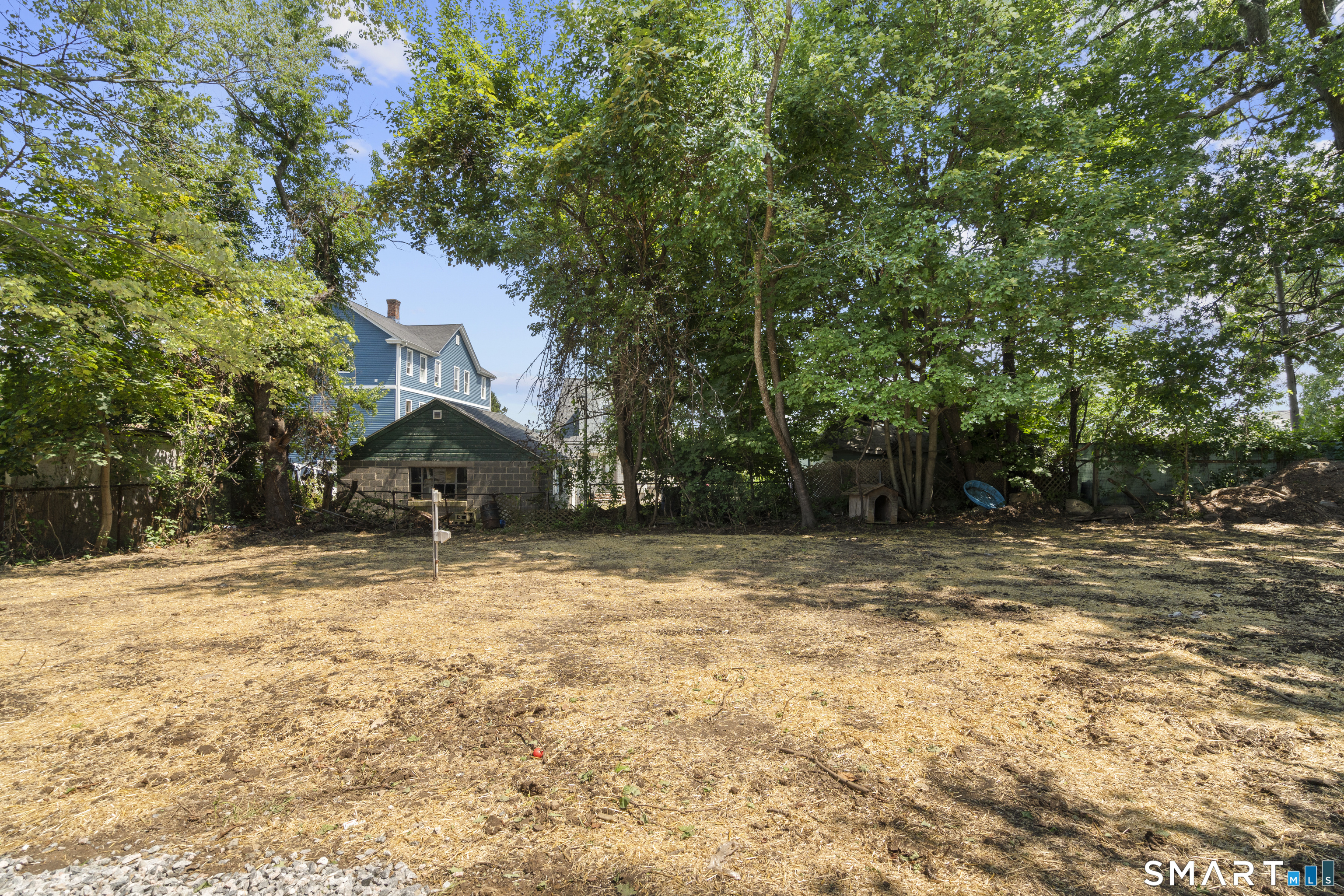 47 Hungerford Avenue photo 17