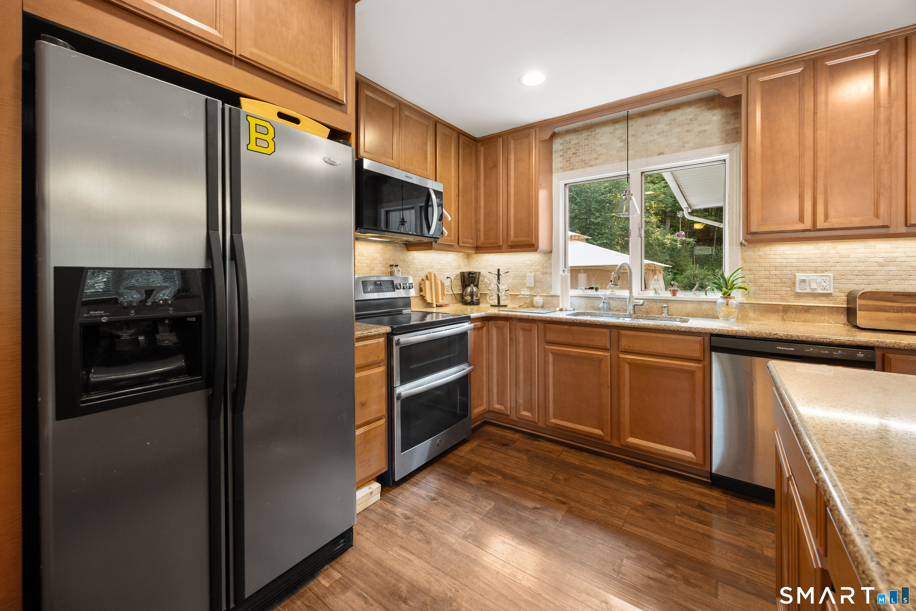 20 Lindsley Drive photo 5