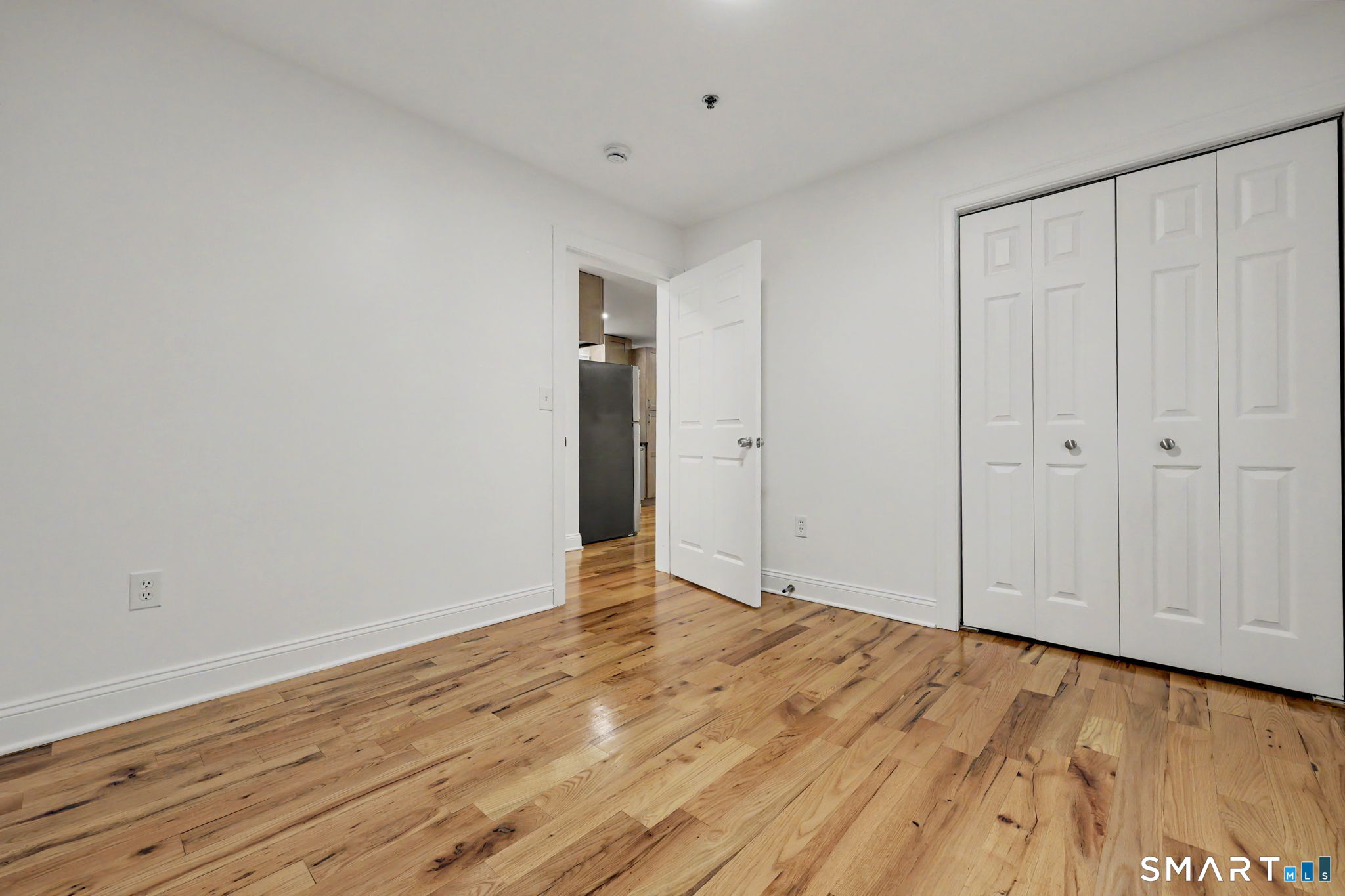 863-865 Brewster Street photo 14
