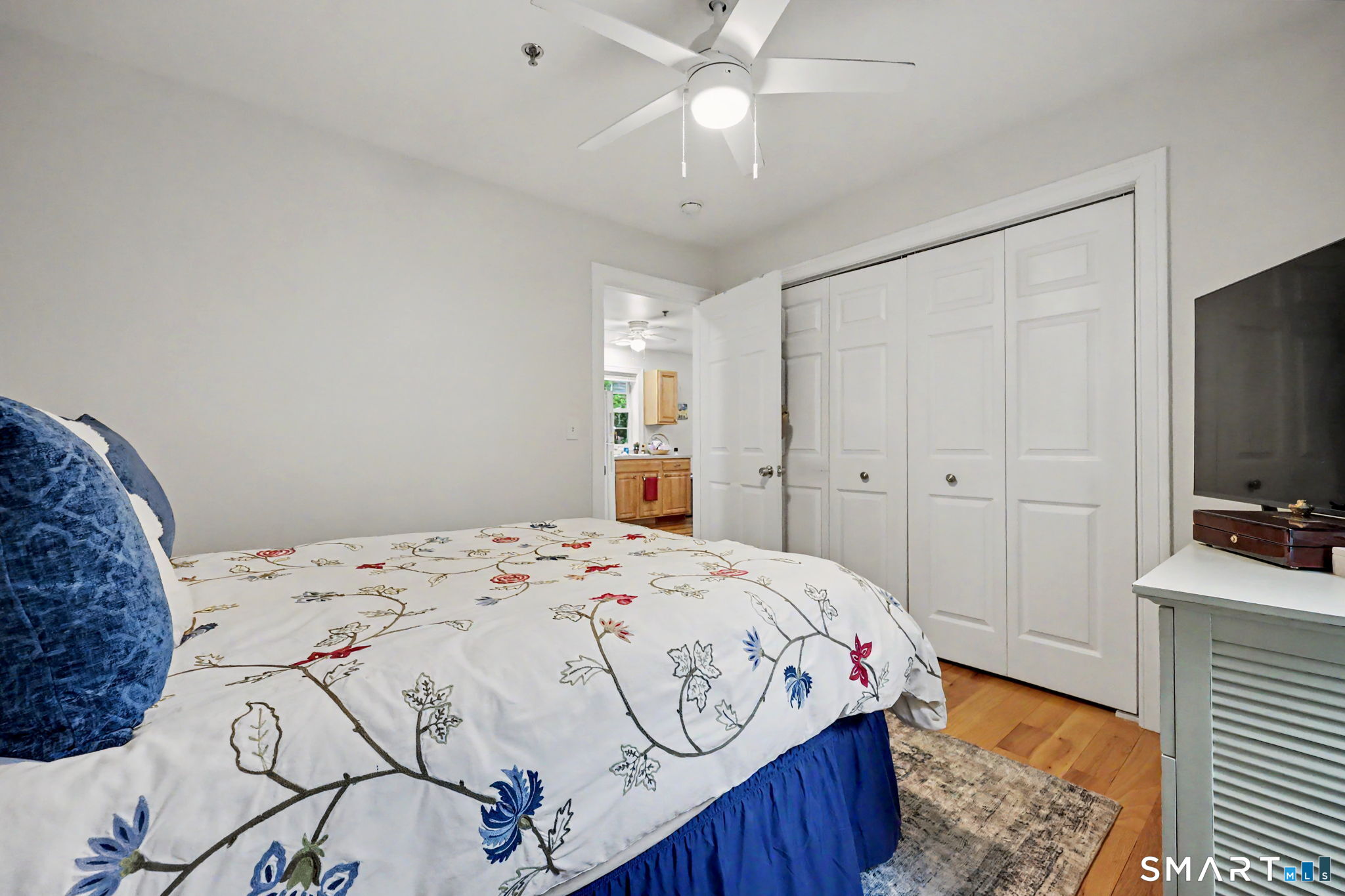 863-865 Brewster Street photo 23