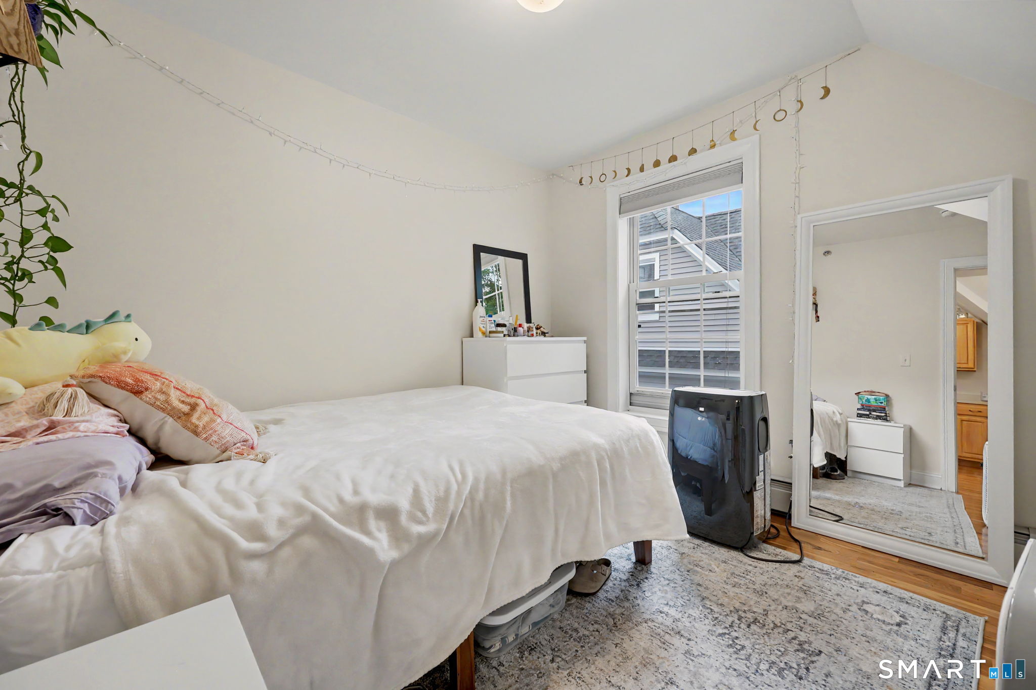 863-865 Brewster Street photo 30