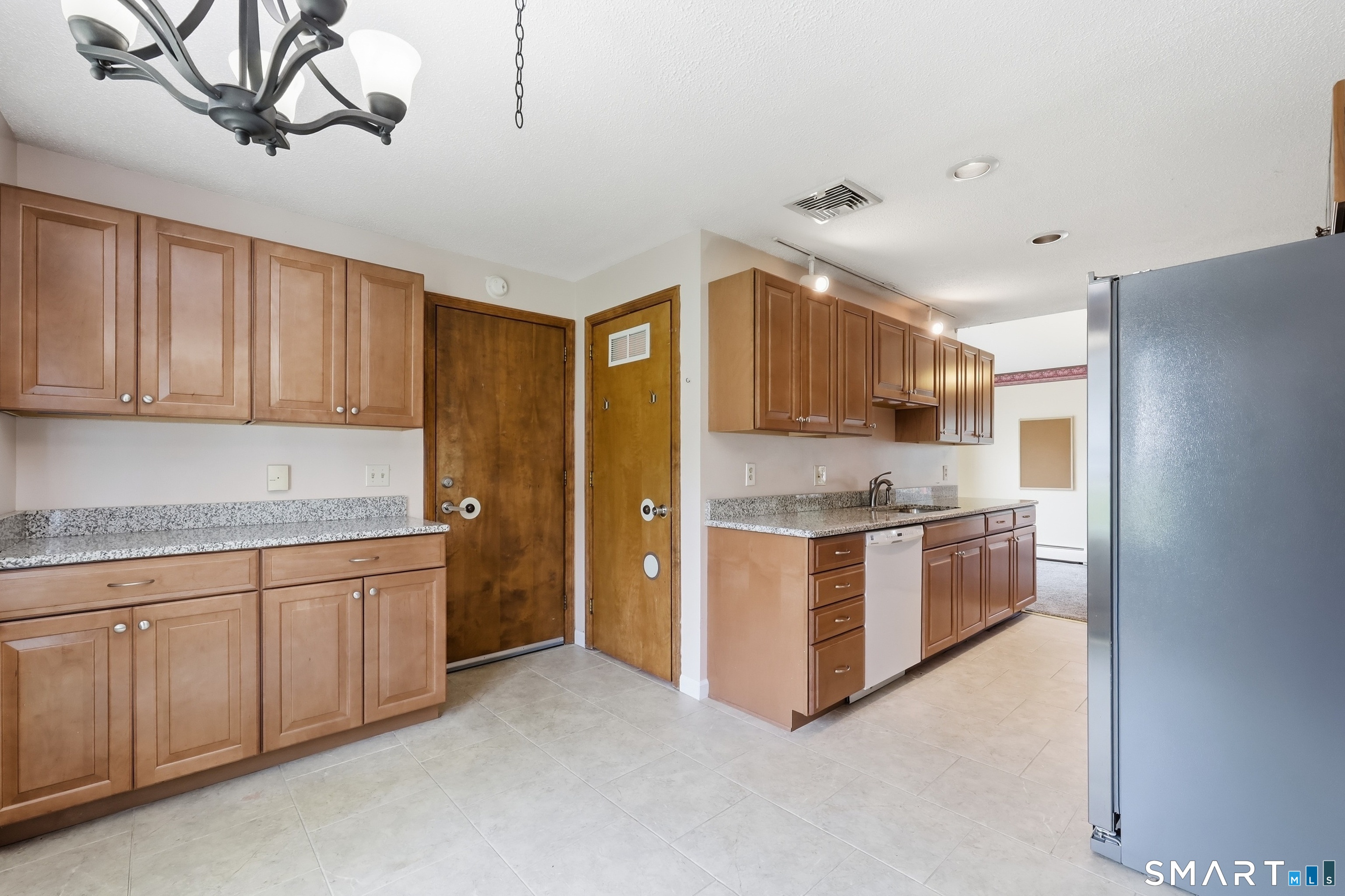145 Sunnyfield Drive photo 12