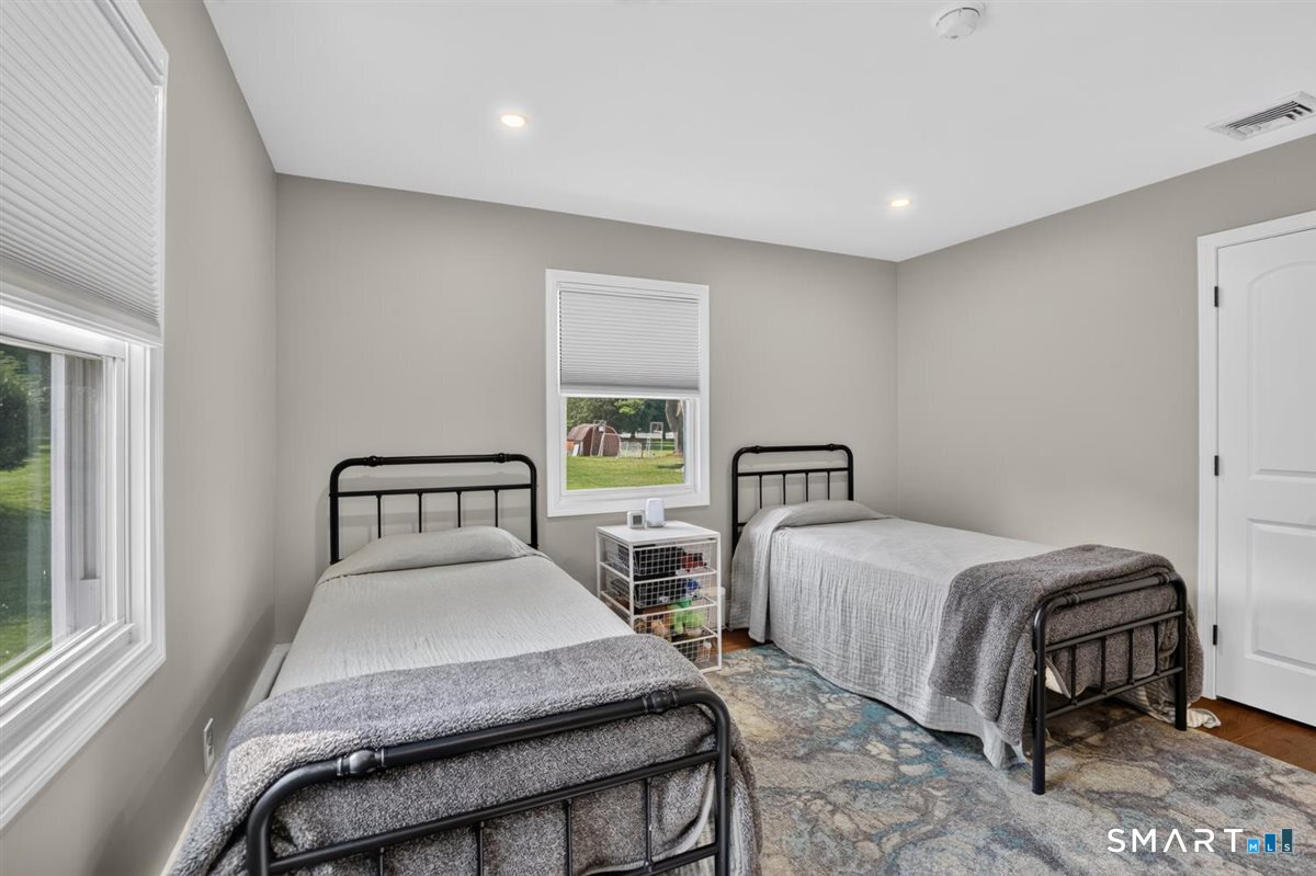 366 Hackmatack Street photo 26