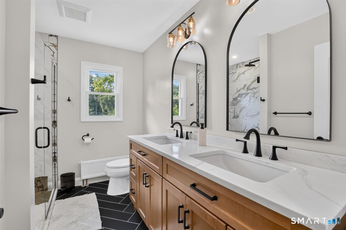 366 Hackmatack Street photo 24
