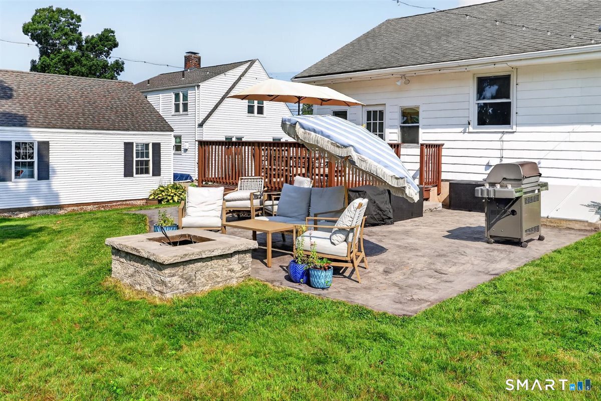 366 Hackmatack Street photo 35