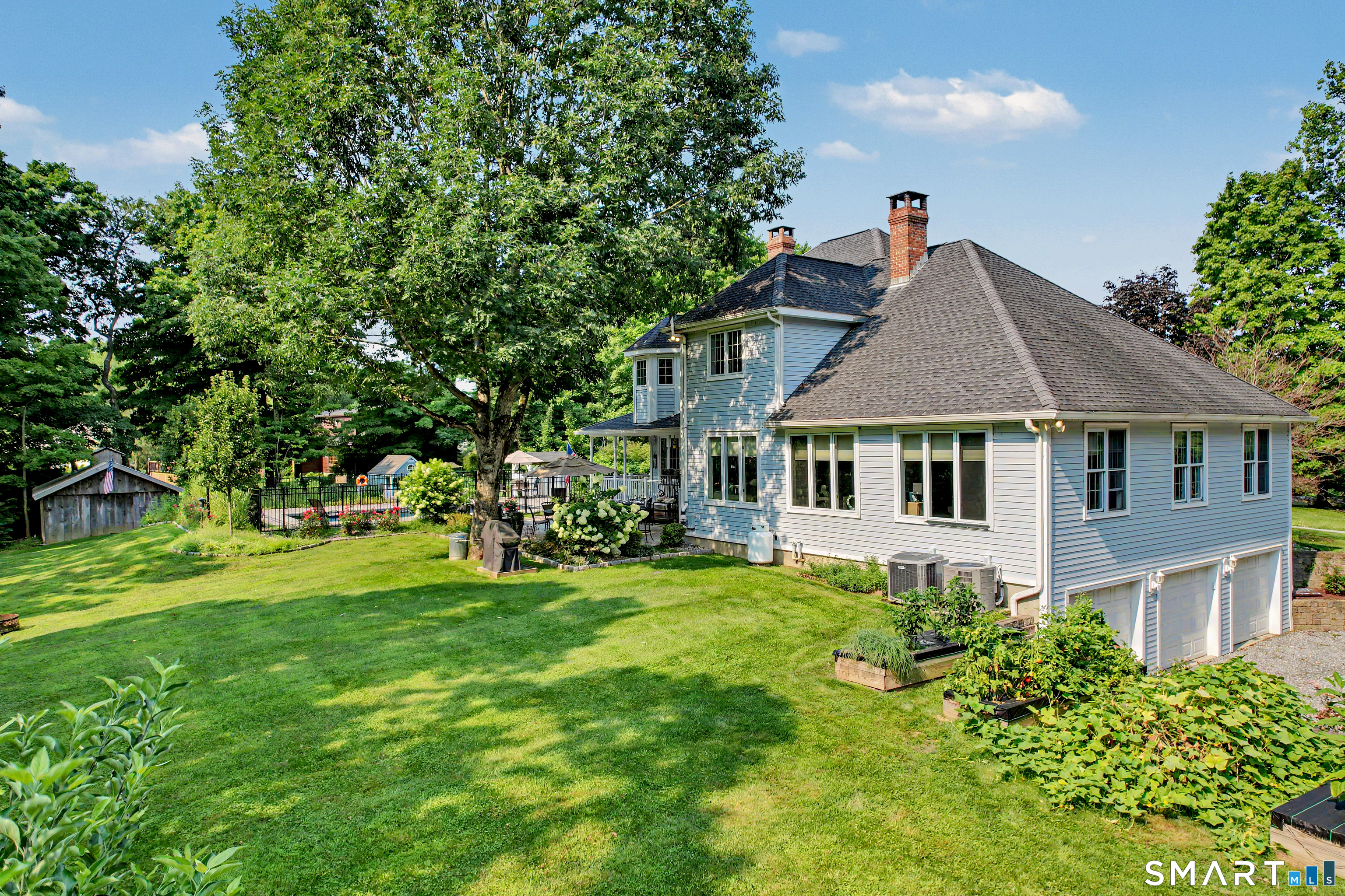 165 Soundview Avenue photo 37