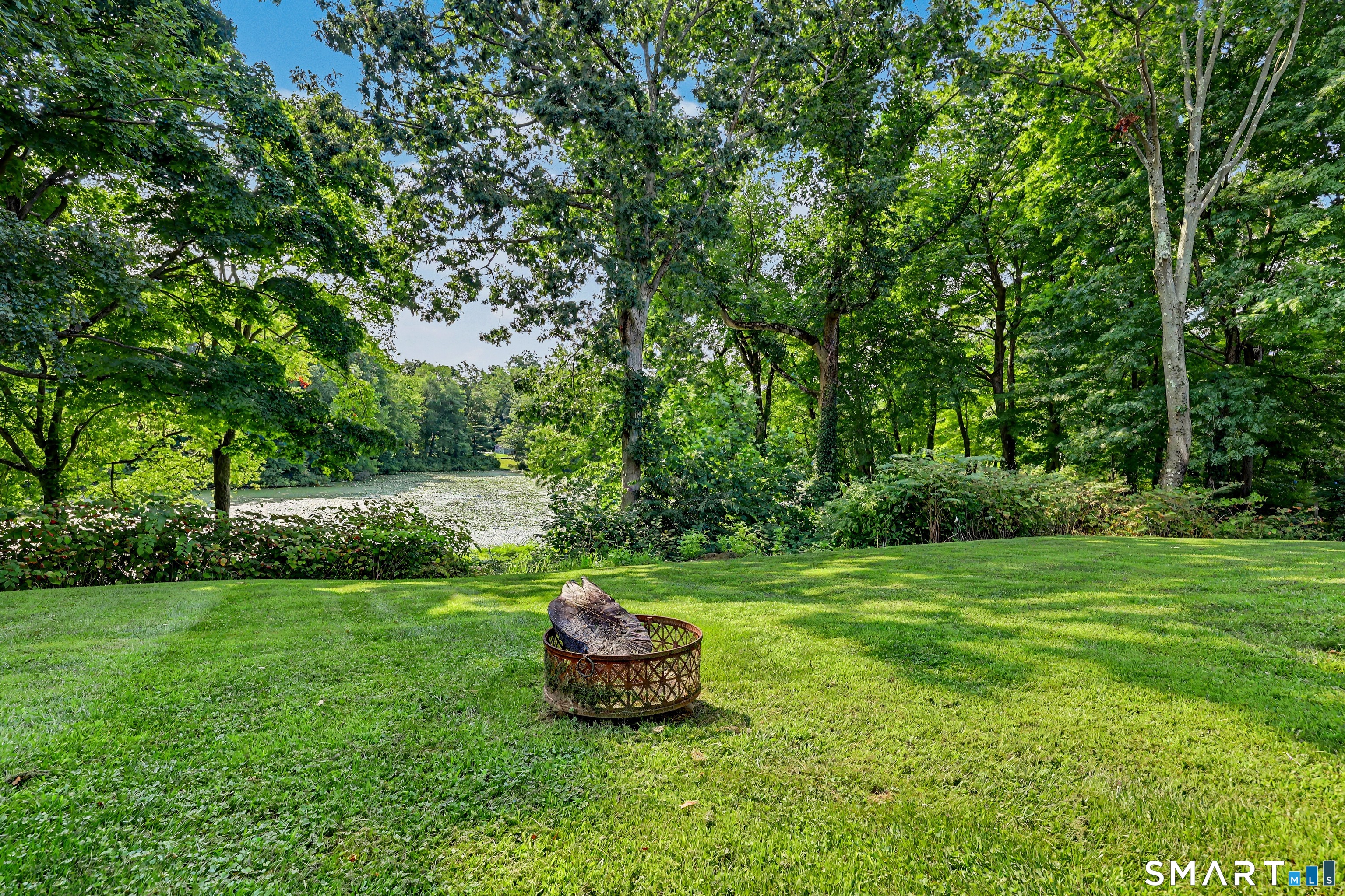 165 Soundview Avenue photo 38
