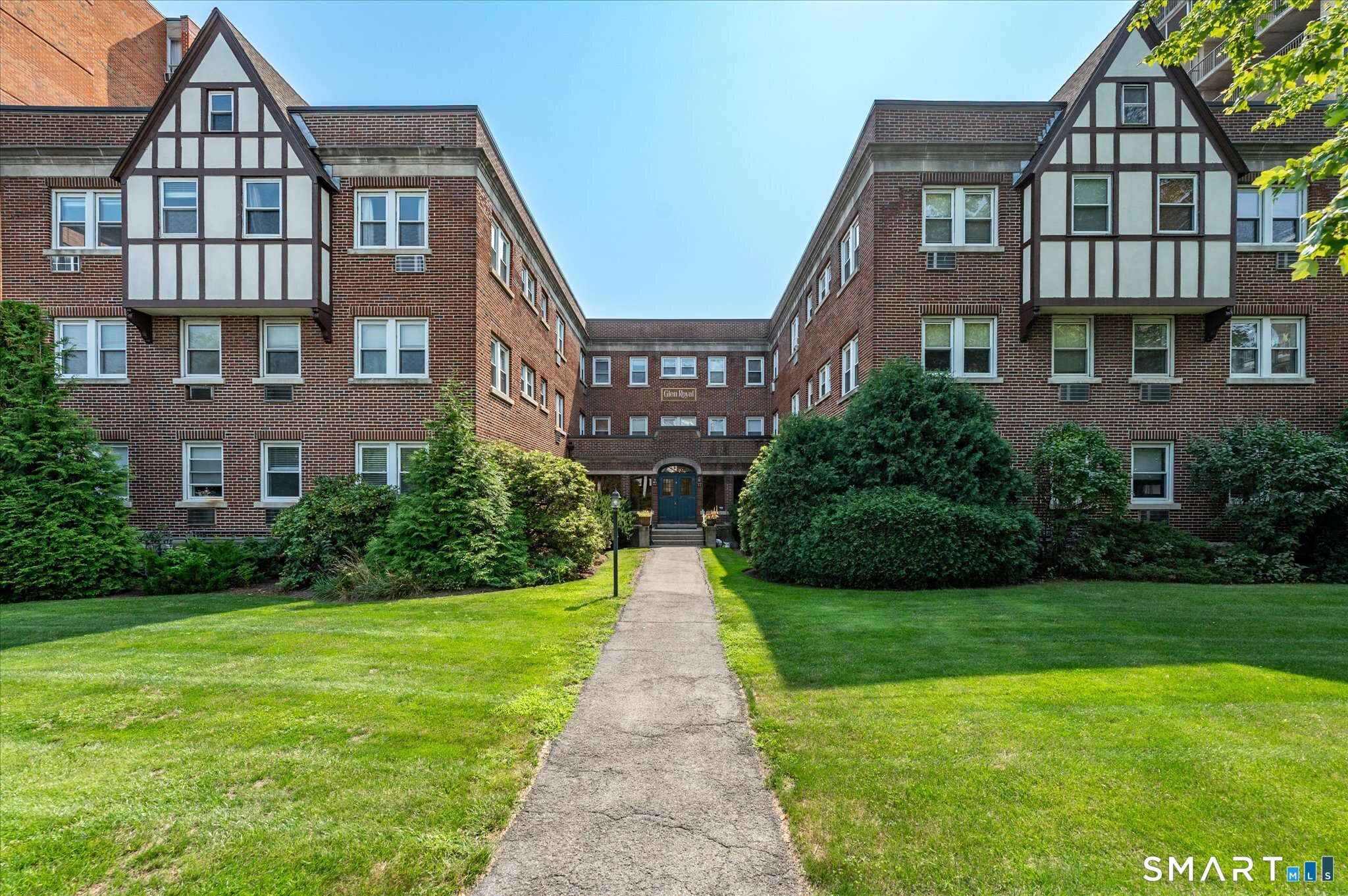 77 Glenbrook Road Unit #407 photo 24