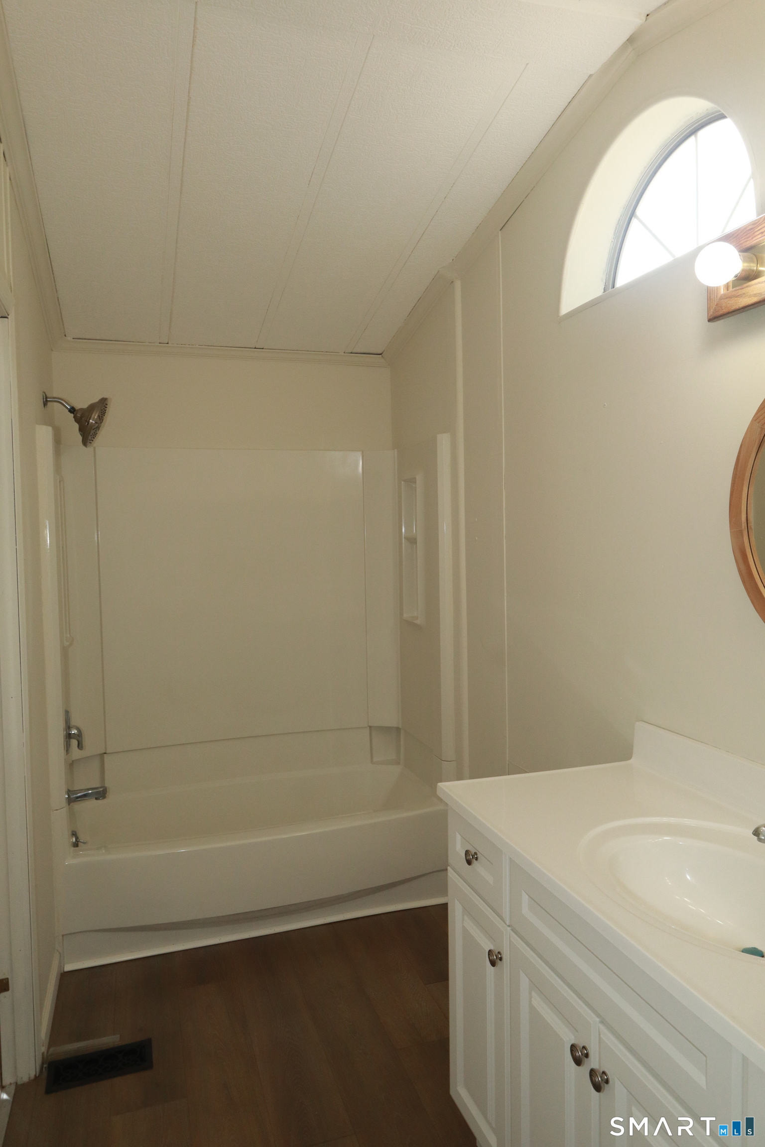 126 Williams Road photo 23