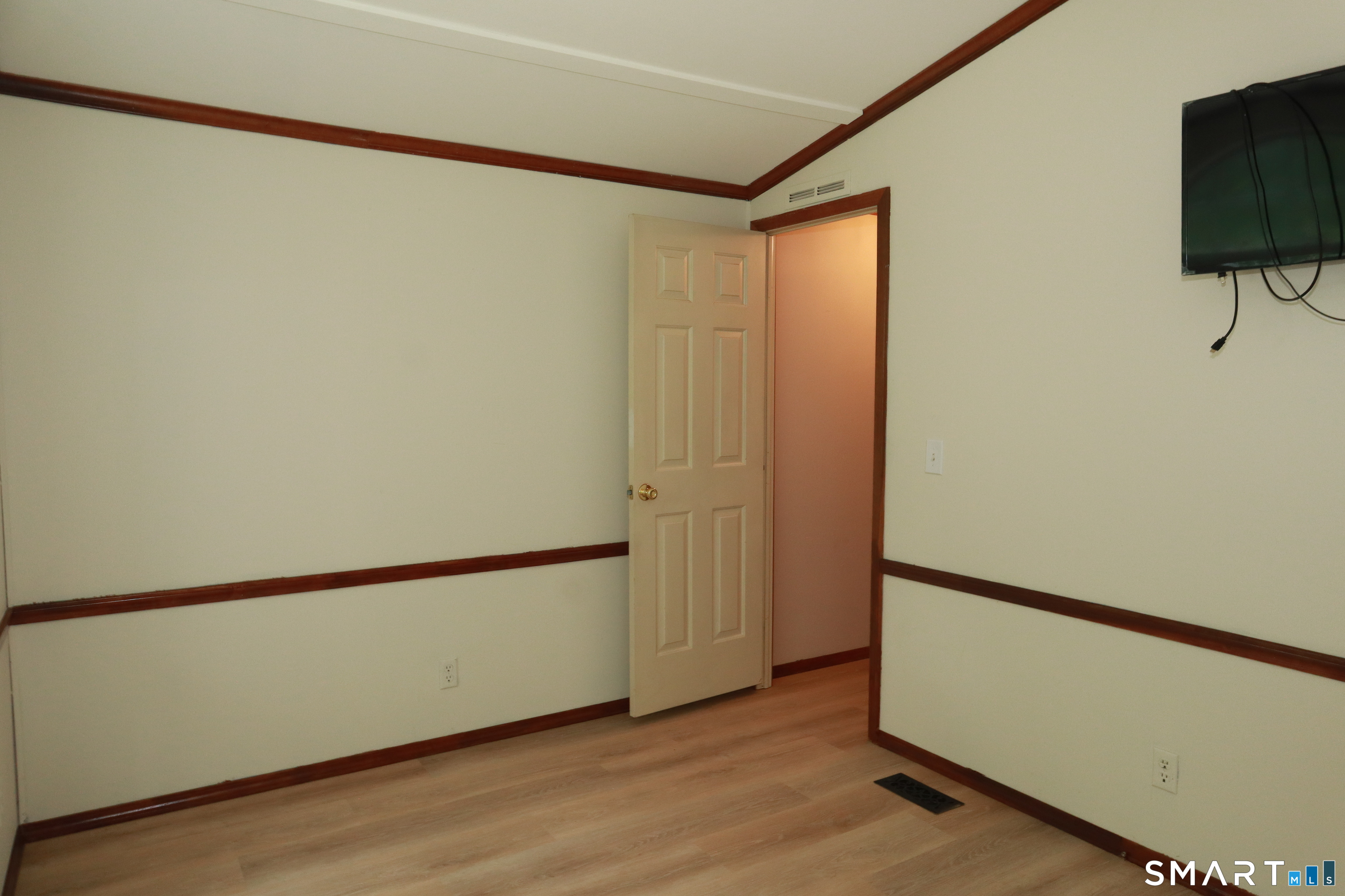 126 Williams Road photo 30