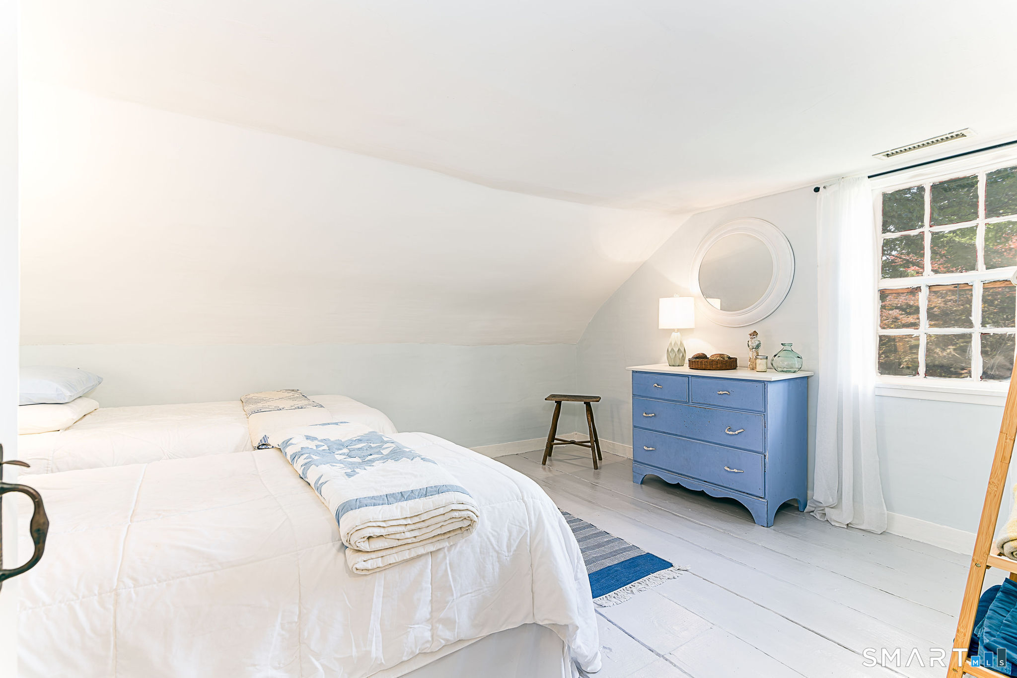 136 Hartford Road photo 19