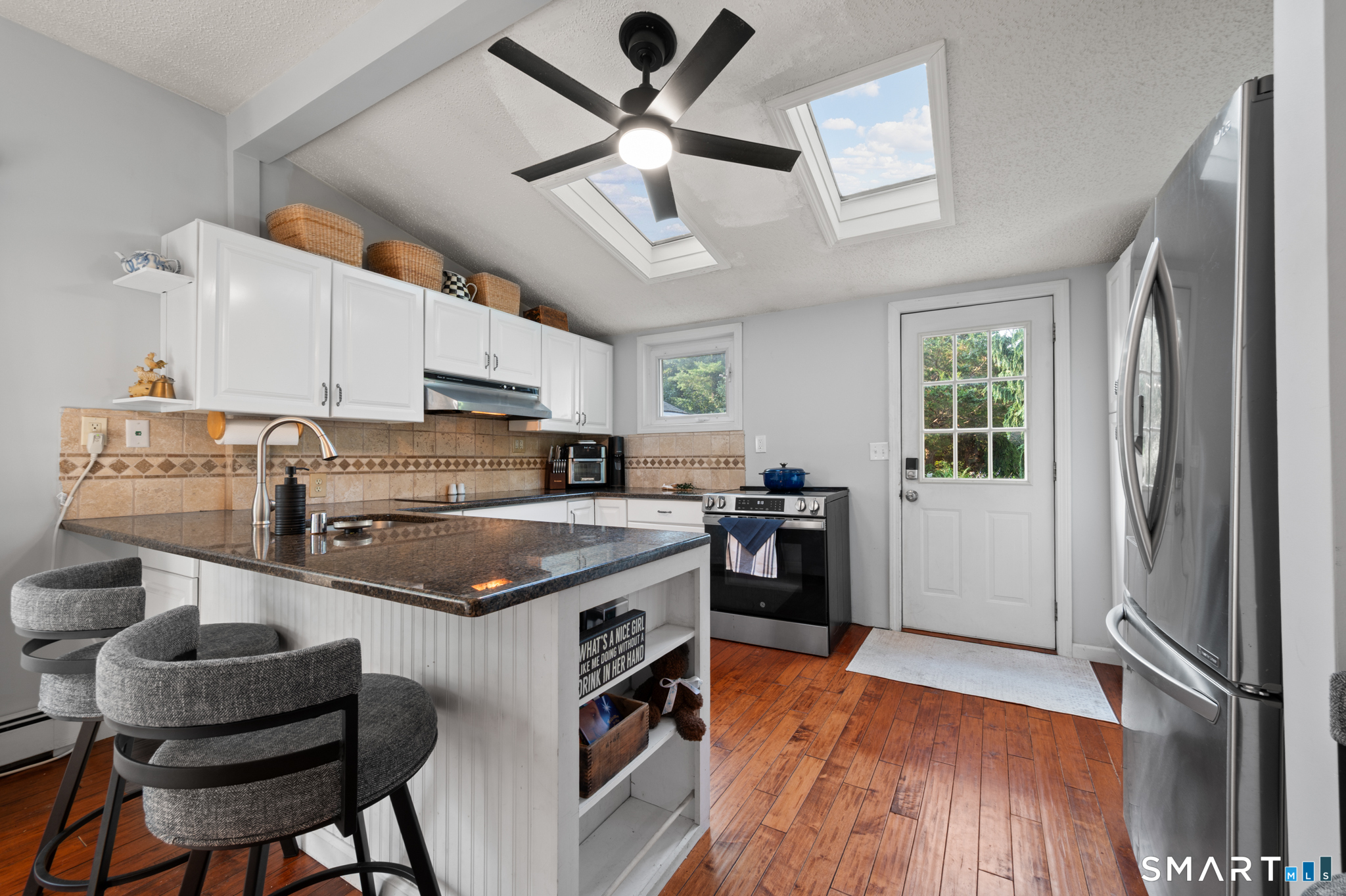 12 Highland Avenue photo 4
