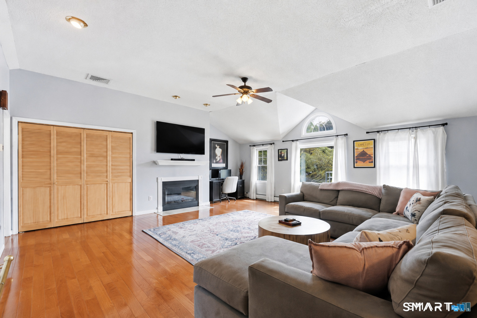 84 Lake Garda Drive photo 17