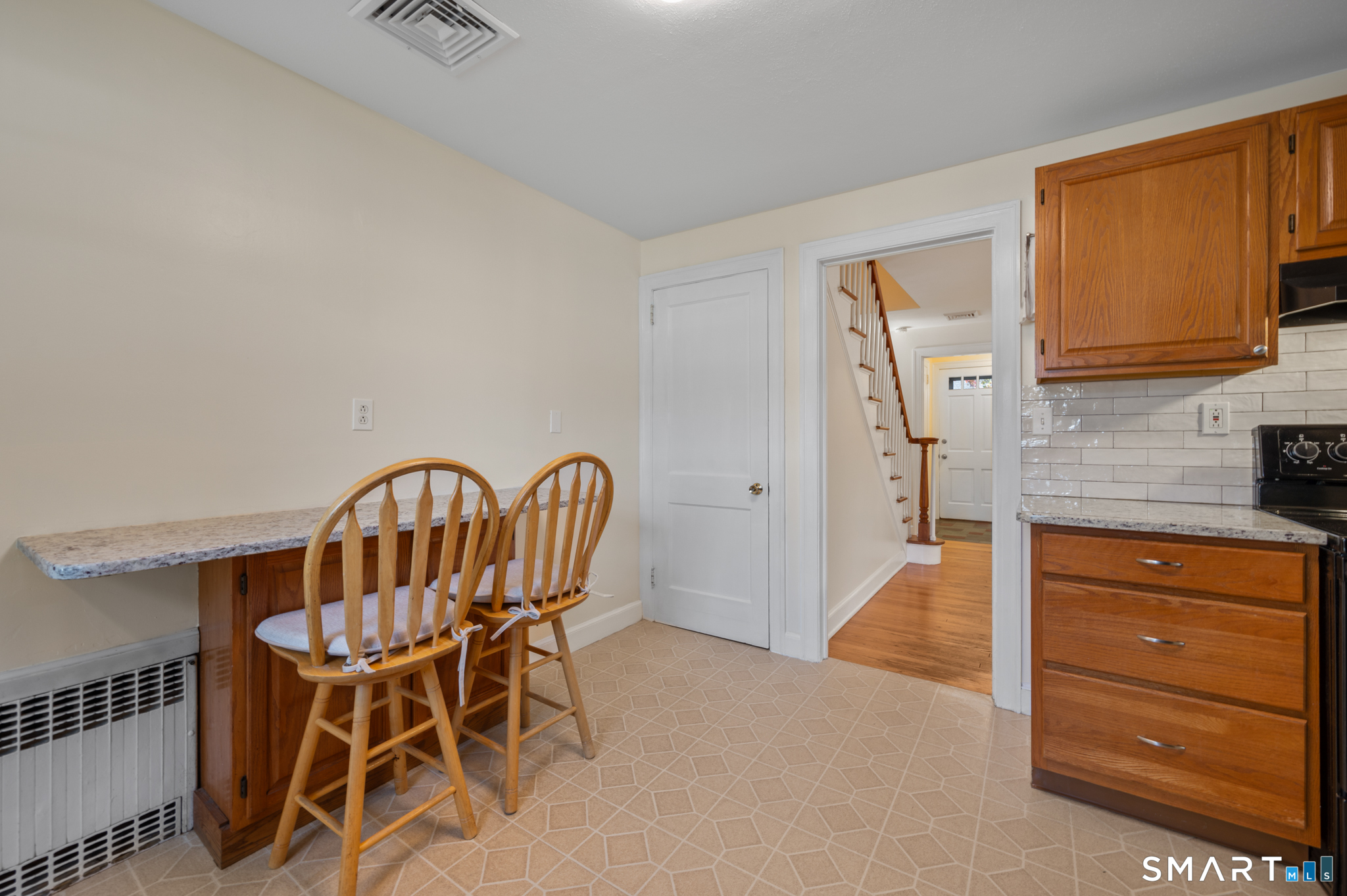 177 Barbara Road photo 10