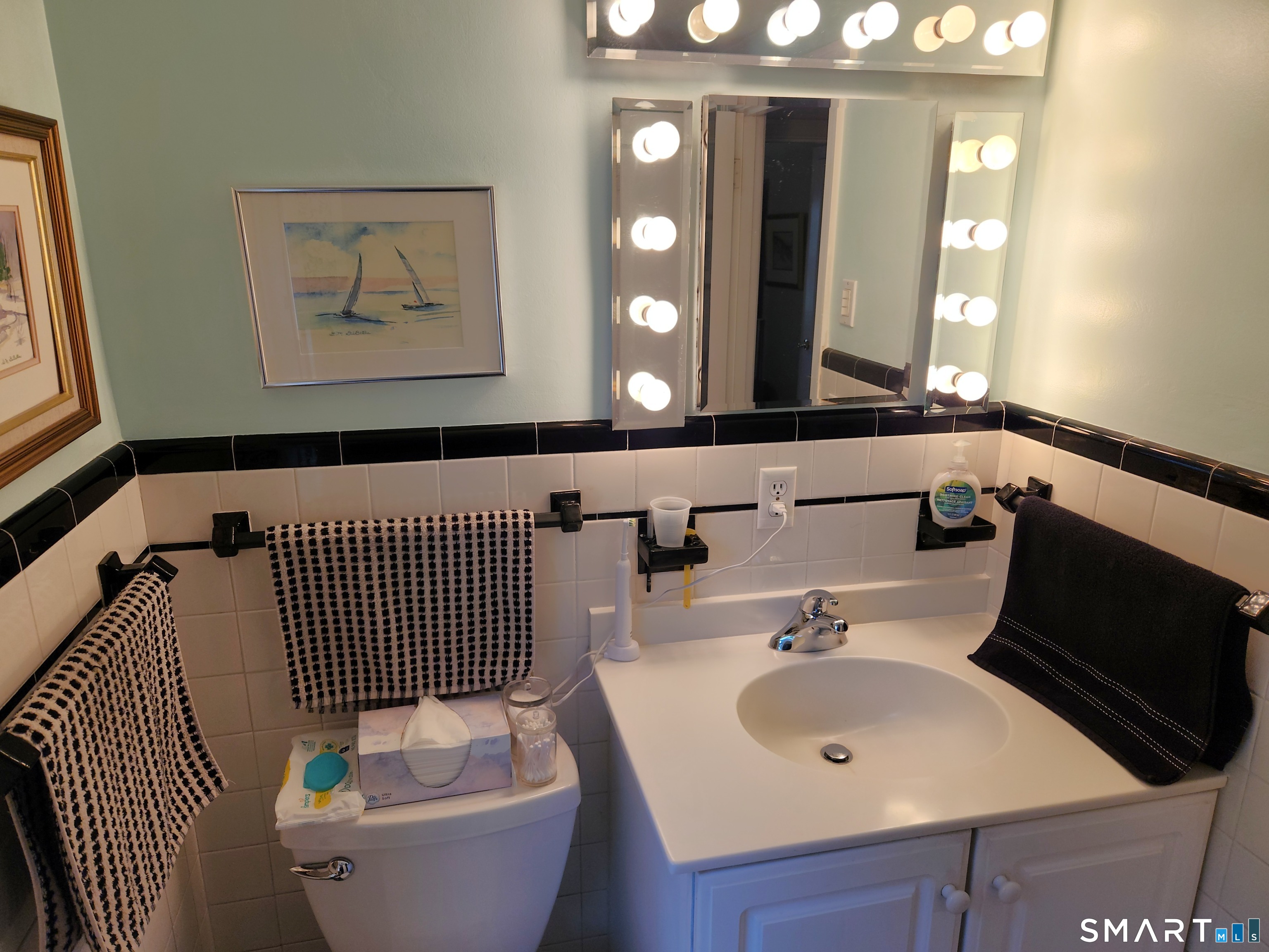68 Farmingdale Road photo 20